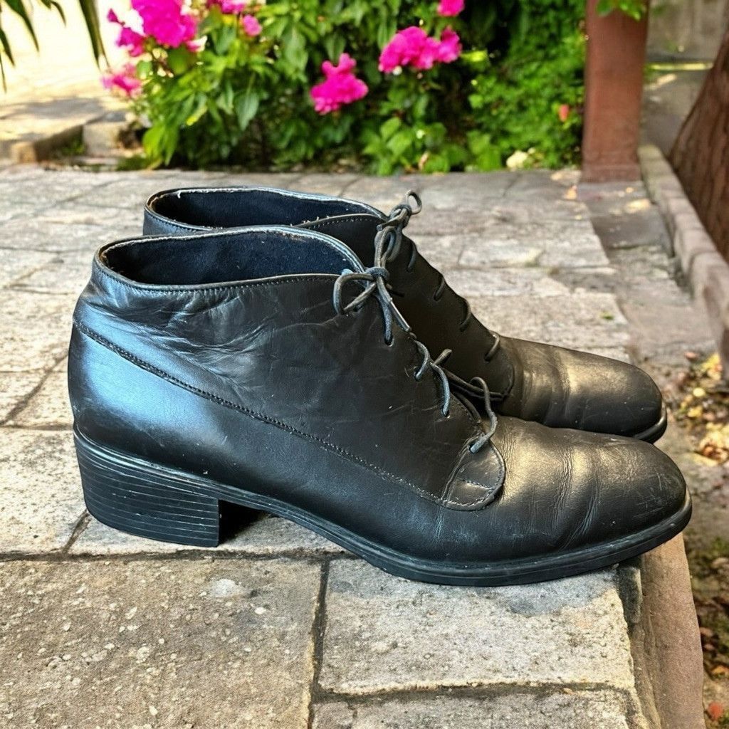 Vintage 70s/80s Munro American Made in USA Leather Booties Boots 8 Size US 8 / IT 38 - 1 Thumbnail