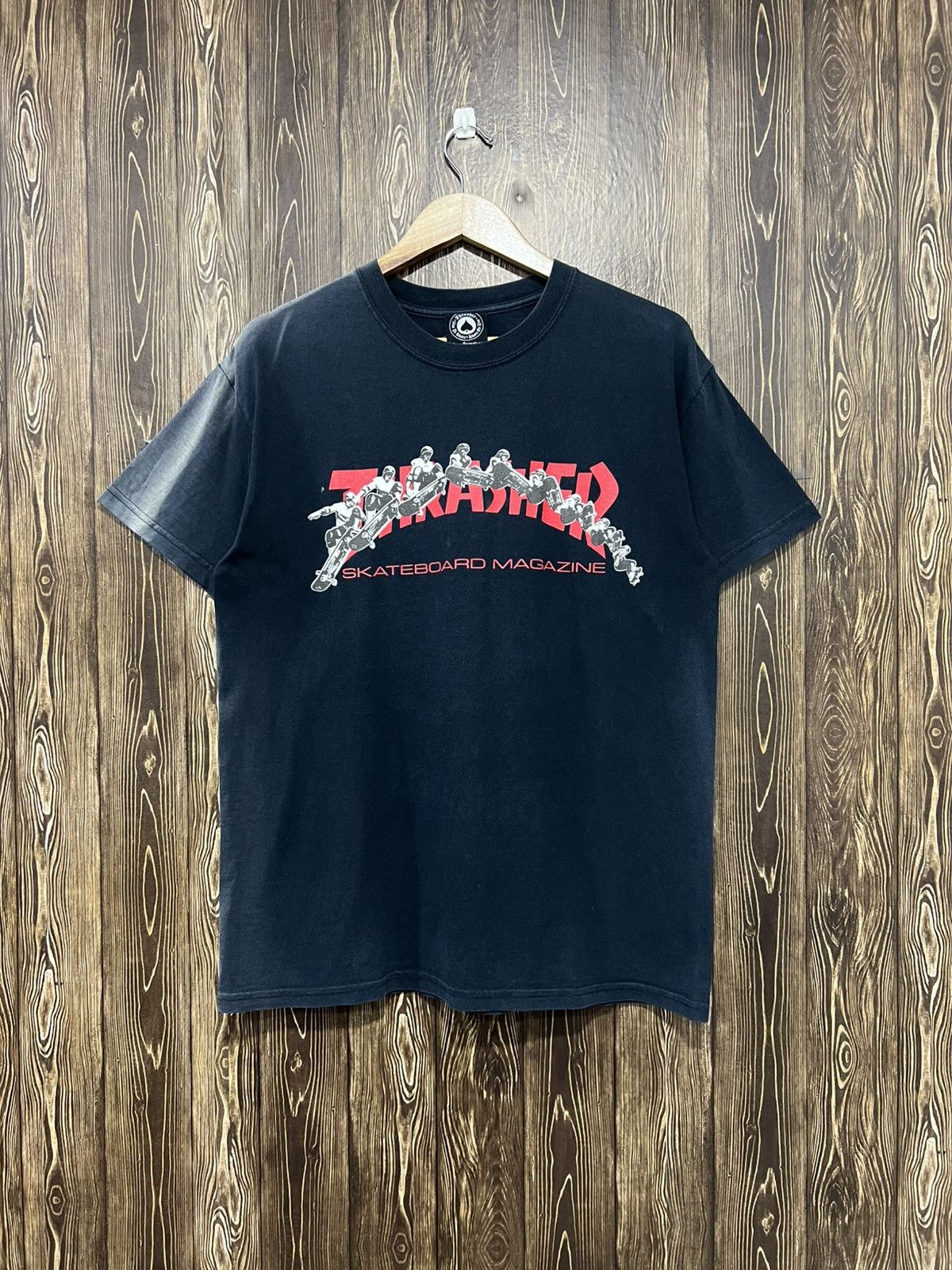 Thrasher Vintage Y2K Thrasher Skateboards Sunfaded Tshirt Size US M / EU 48-50 / 2 - 1 Thumbnail