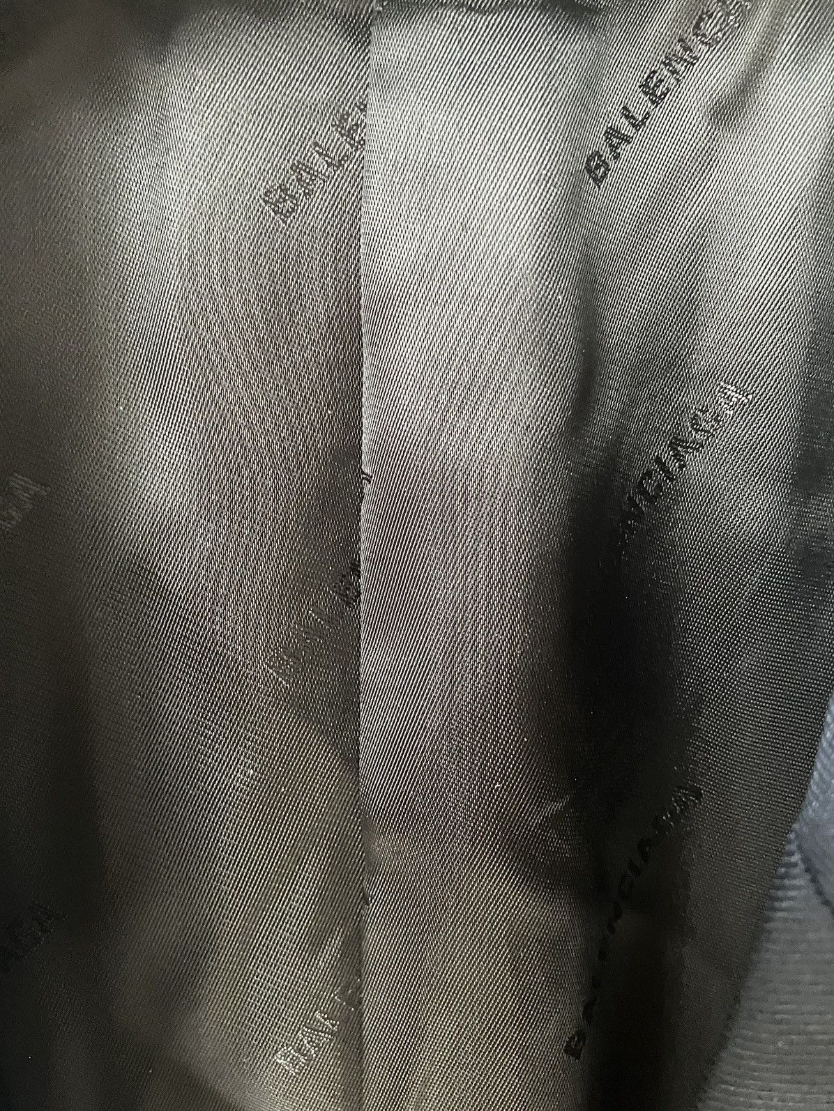 Balenciaga Balenciaga Crinkled Nylon/ Cupro Blazer Unisex Size M / US 6-8 / IT 42-44 - 8 Thumbnail