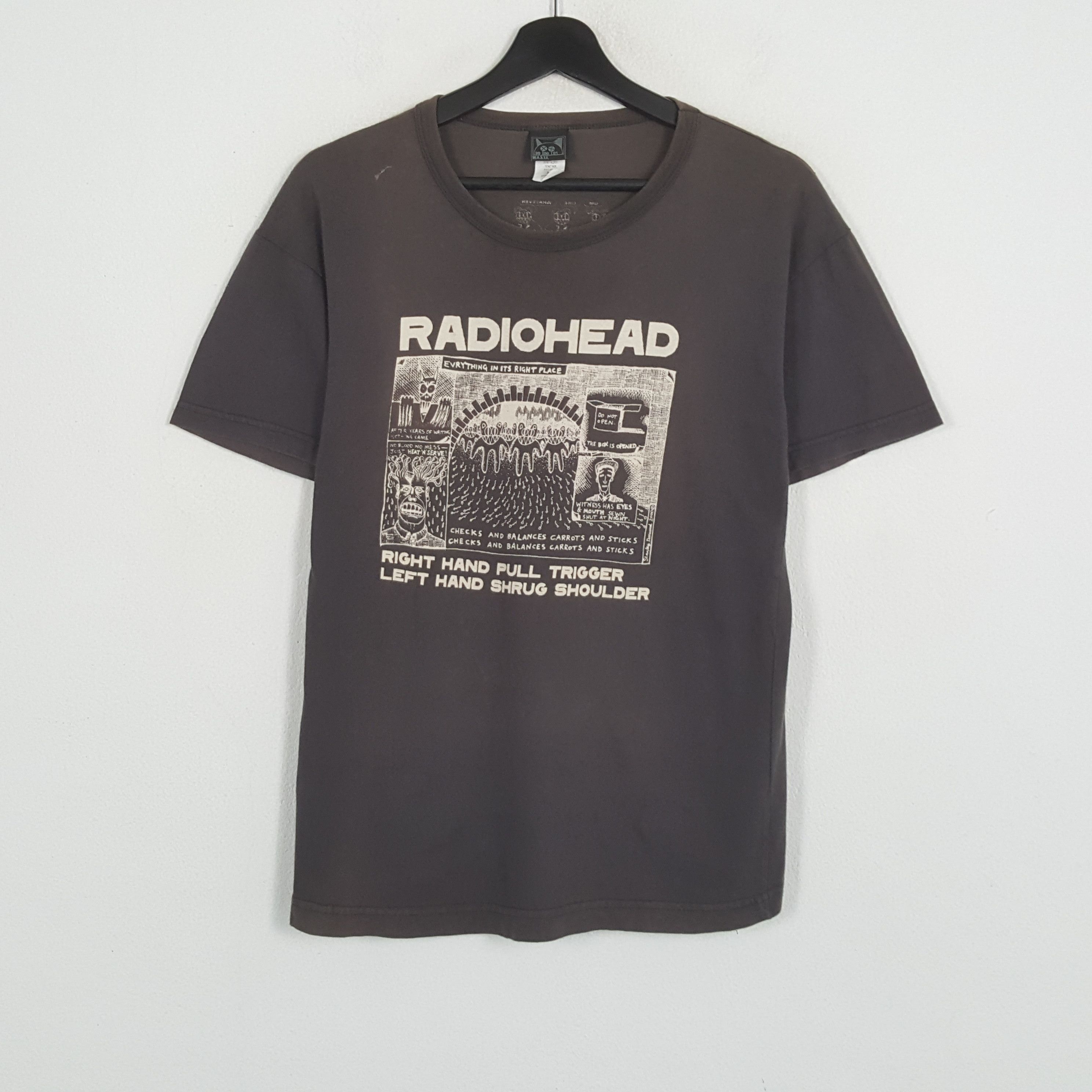 Band Tees × Vintage RADIOHEAD Rock Band Music Tshirt Streetwear Style Size US M / EU 48-50 / 2 - 1 Thumbnail