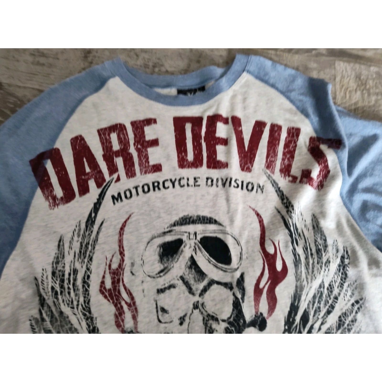 Vintage VINTAGE XG Raglan Sleeve Tee Shirt Men XL White Blue Biker Dare Devils Motorcycle T-Shirt Shirt Crew 3/4 Sleeve Size US XL / EU 56 / 4 - 3 Thumbnail