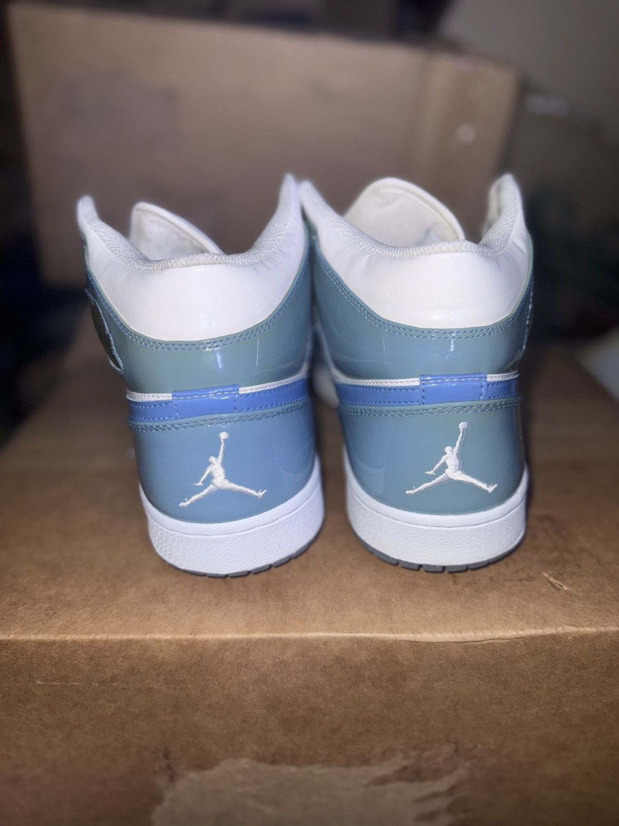 Jordan Brand Jordan 1 Retro UNC Patent Size US 12 / EU 45 - 4 Thumbnail
