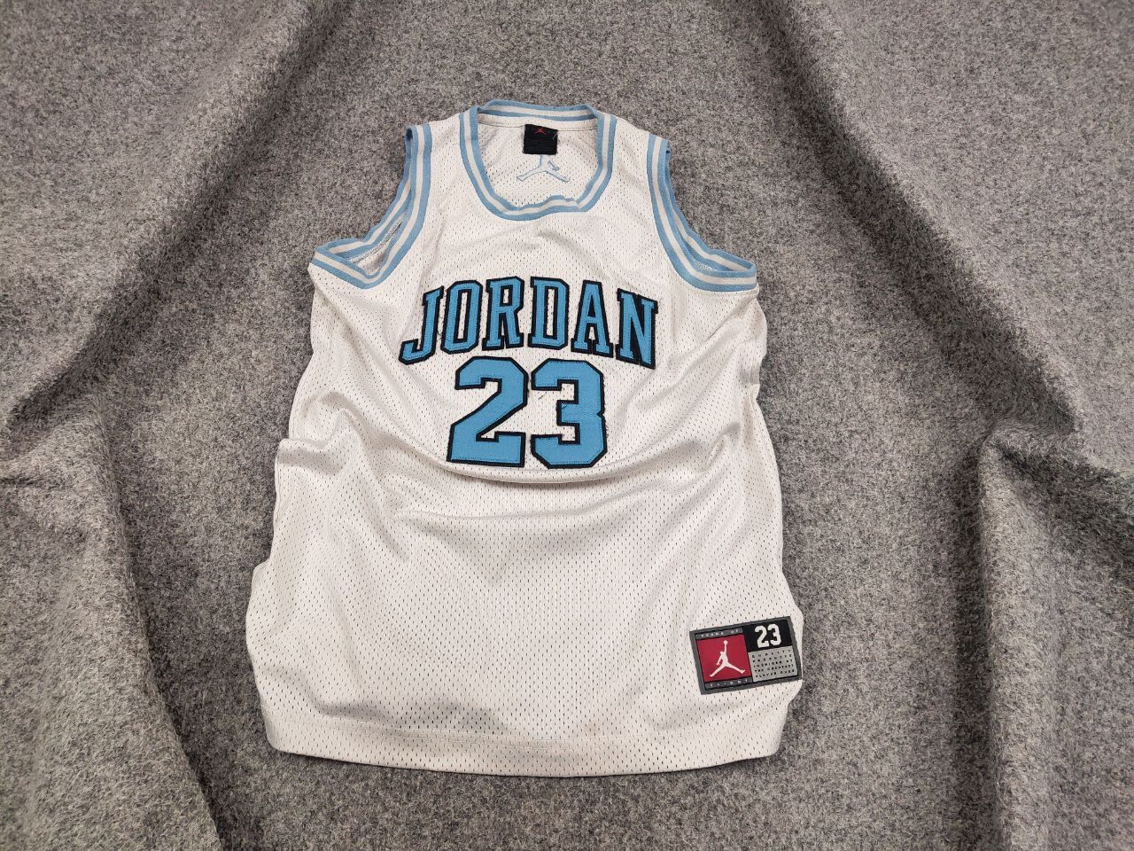 Jordan Brand Jordan 23 Logo Authentic Basketball Jersey T shirt Size US XS / EU 42 / 0 - 2 Thumbnail