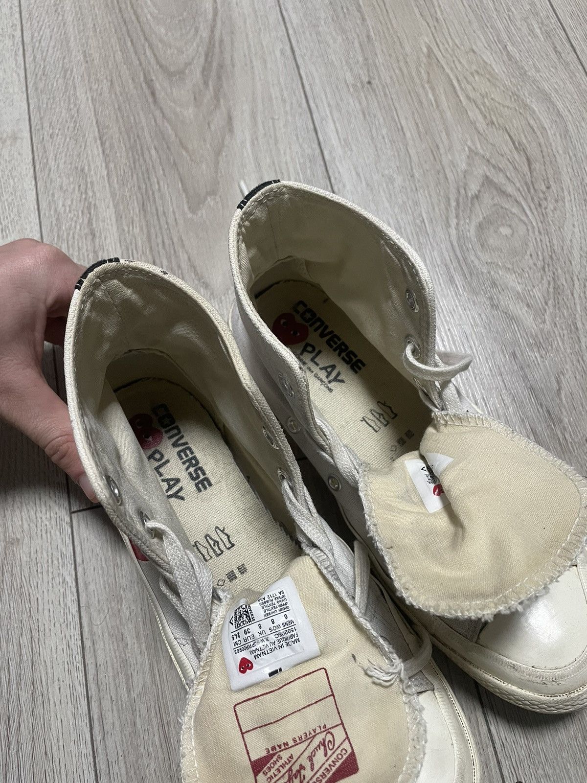 Comme des Garcons Comme des Garçons Play Converse Chuck Taylor White Sneakers Size US 6 / EU 39 - 6 Thumbnail