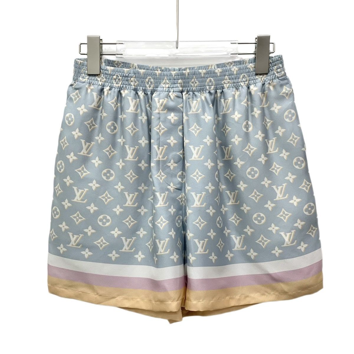 Louis Vuitton Louis Vuitton 23 Light Blue Logo Mulberry Silk Casual Shorts Size 25" / US 0 / IT 36 - 1 Thumbnail