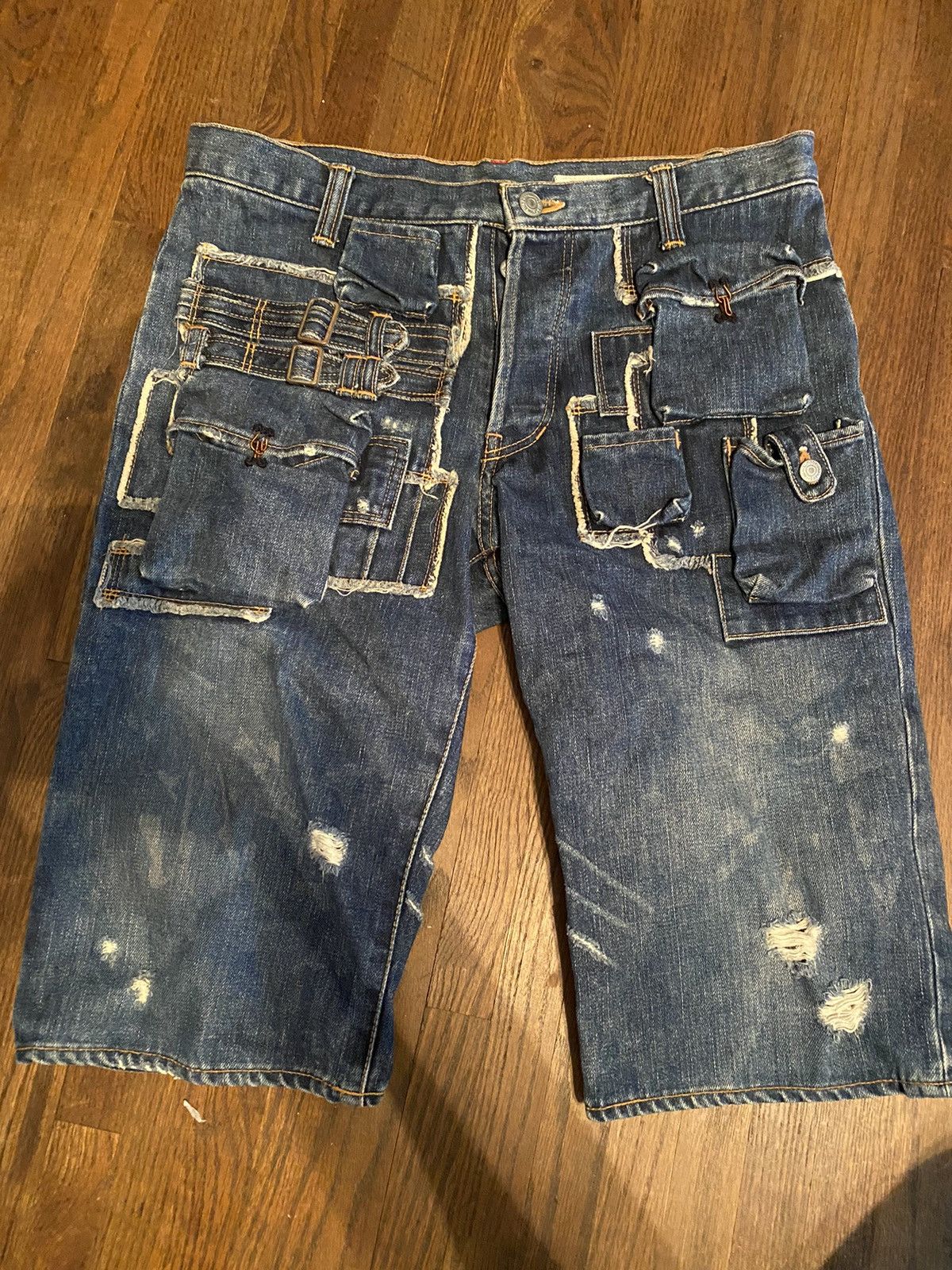 Designer × Issey Miyake × Japanese Brand SUNAO KUWAHARA DISTRESSED SHORTS Ex Issey Miyake Designer Size US 30 / EU 46 - 8 Thumbnail
