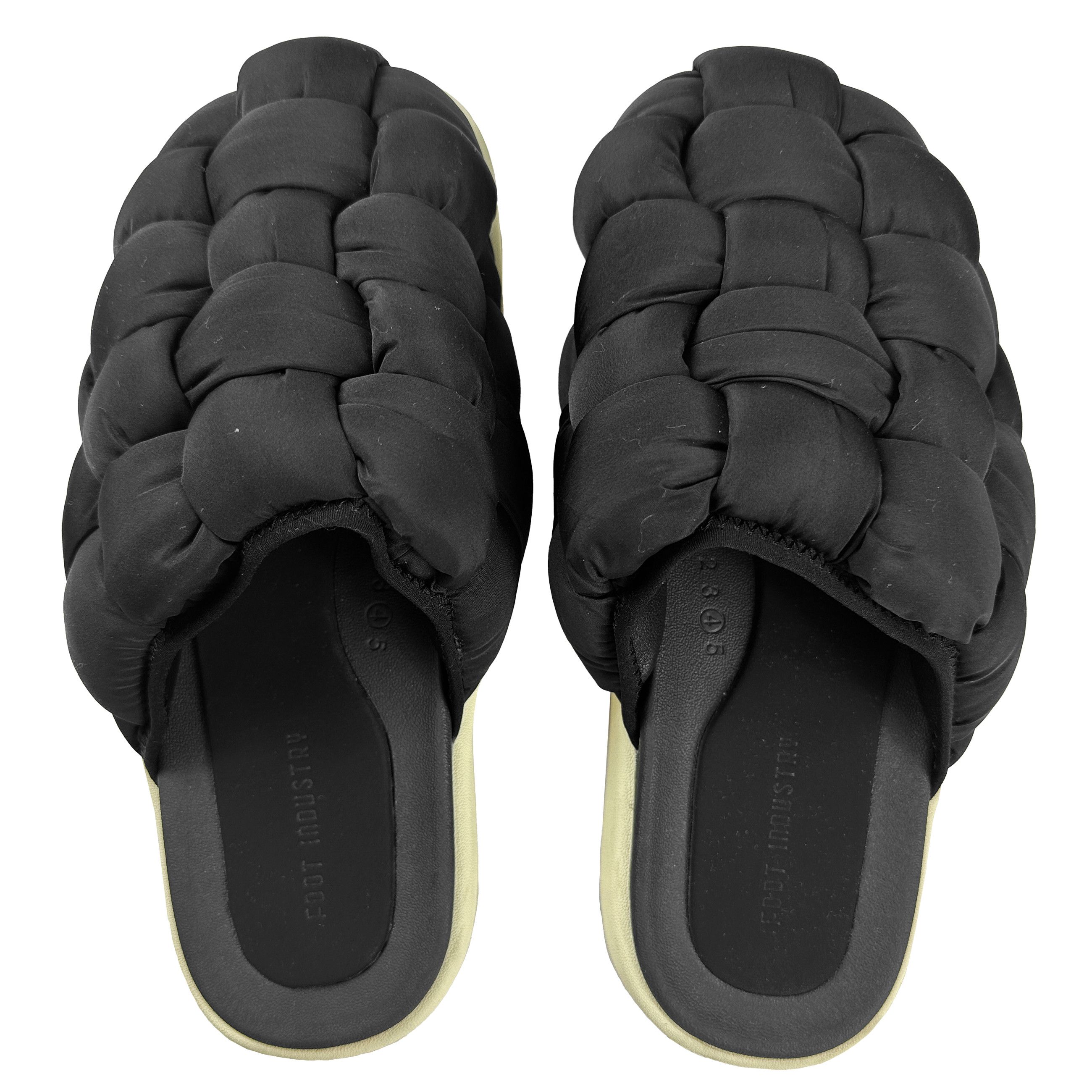 foot the coacher Quilted Puffer Slip Ons Size US 9 / EU 42 - 2 Thumbnail