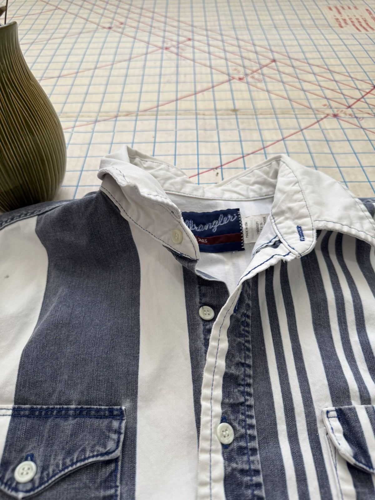 Vintage Vintage Wrangler Brushpopper Vertical Striped Button Up 17 Size US XL / EU 56 / 4 - 7 Thumbnail