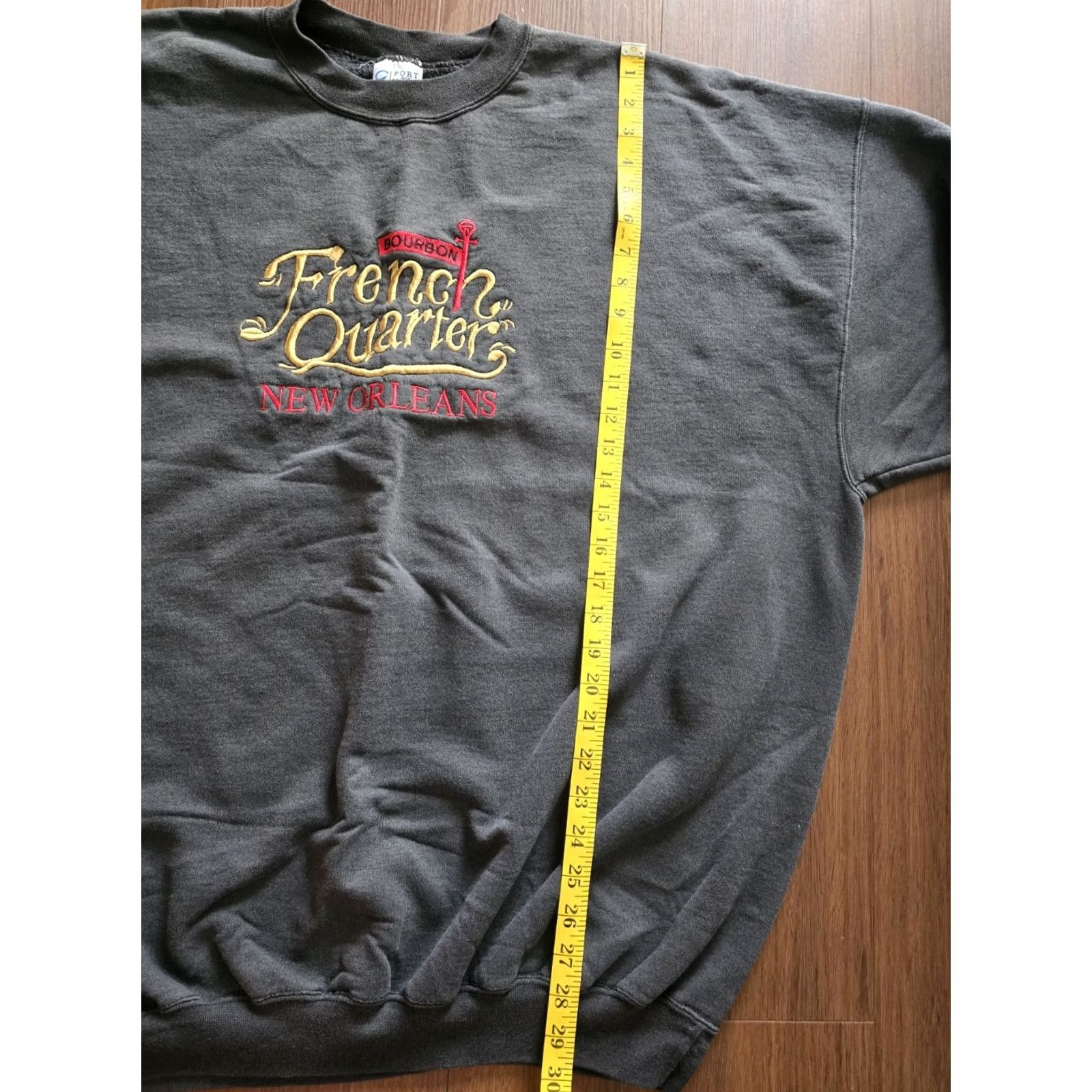 Vintage VINTAGE Port and Company Black Embroidered Sweatshirt 3XL Louisian a New Orleans French Quarter 1990s Mens Womens Girls Boys Womens Size US XXL / EU 58 / 5 - 8 Thumbnail