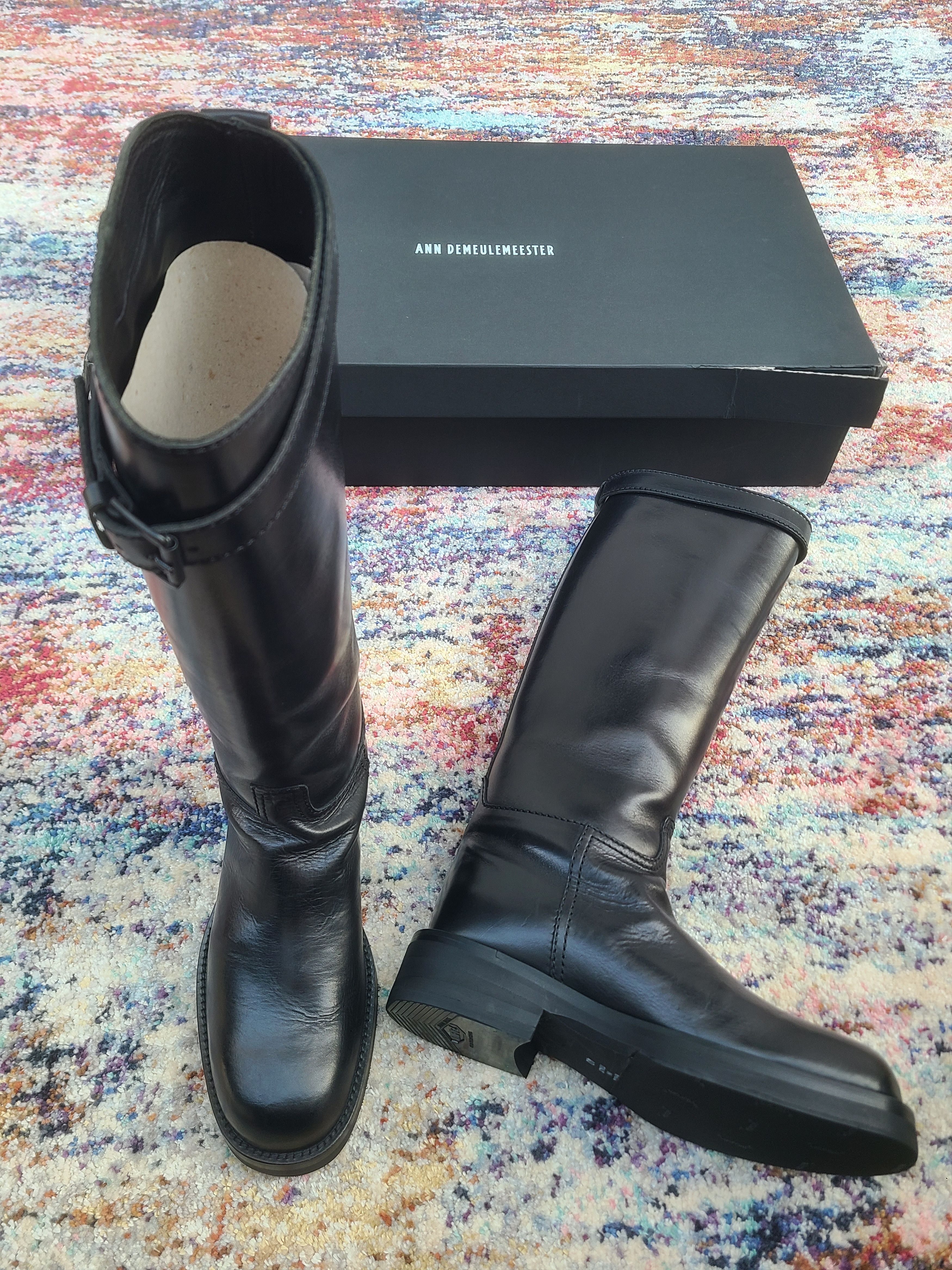 Heeled Leather Ankle Boots by Ann Demeulemeester- La Garçonne