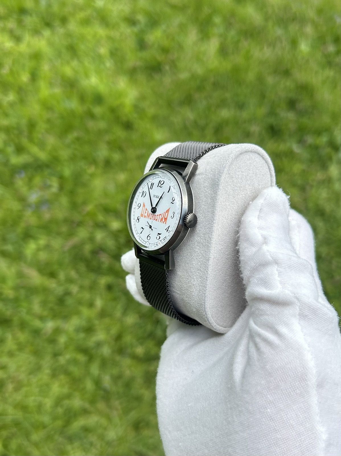 Vintage Vintage Watch Pobeda Soviet USSR Mechanical Wristwatch 1980s Size ONE SIZE - 15 Thumbnail