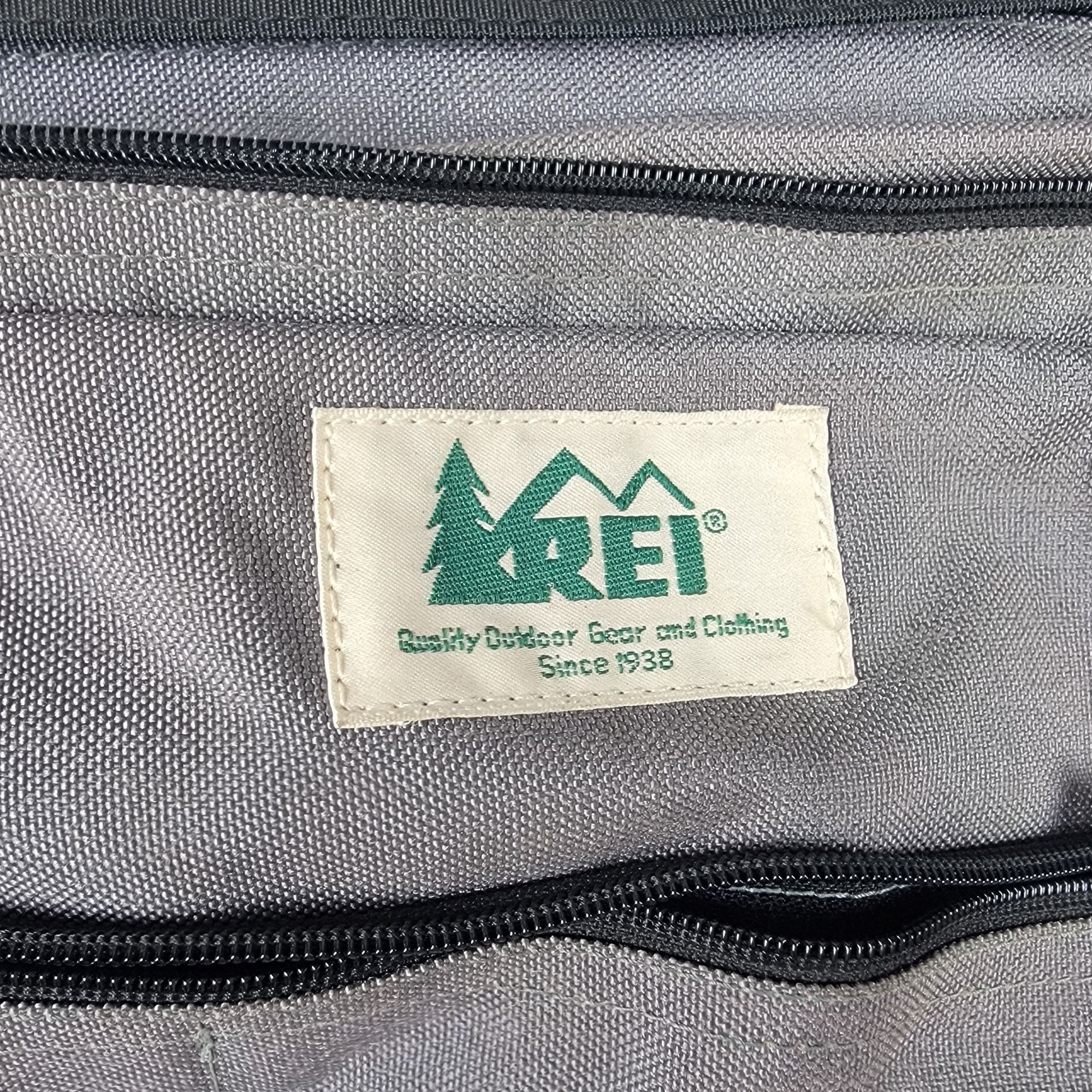 Rei REI Travel Pack 2 Backpack Gray Hiking Camping Trails Mounta Size ONE SIZE - 4 Thumbnail