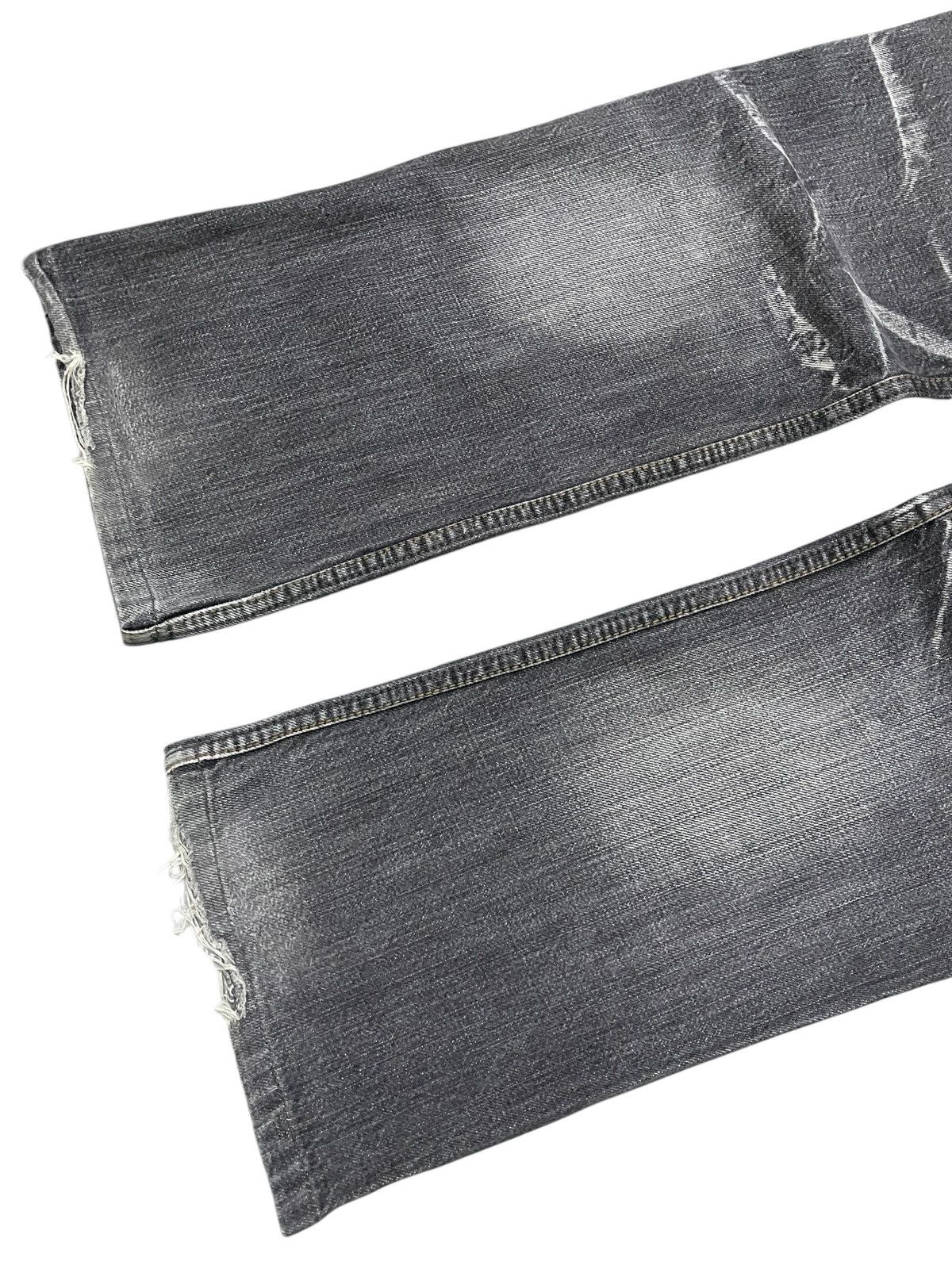 HIDEAWAYS × LOWBOX × Le Grande Bleu (L.G.B.) Hideaways Nicole Distressed Poems Patched Flared Jeans Size US 32 / EU 48 - 15 Thumbnail