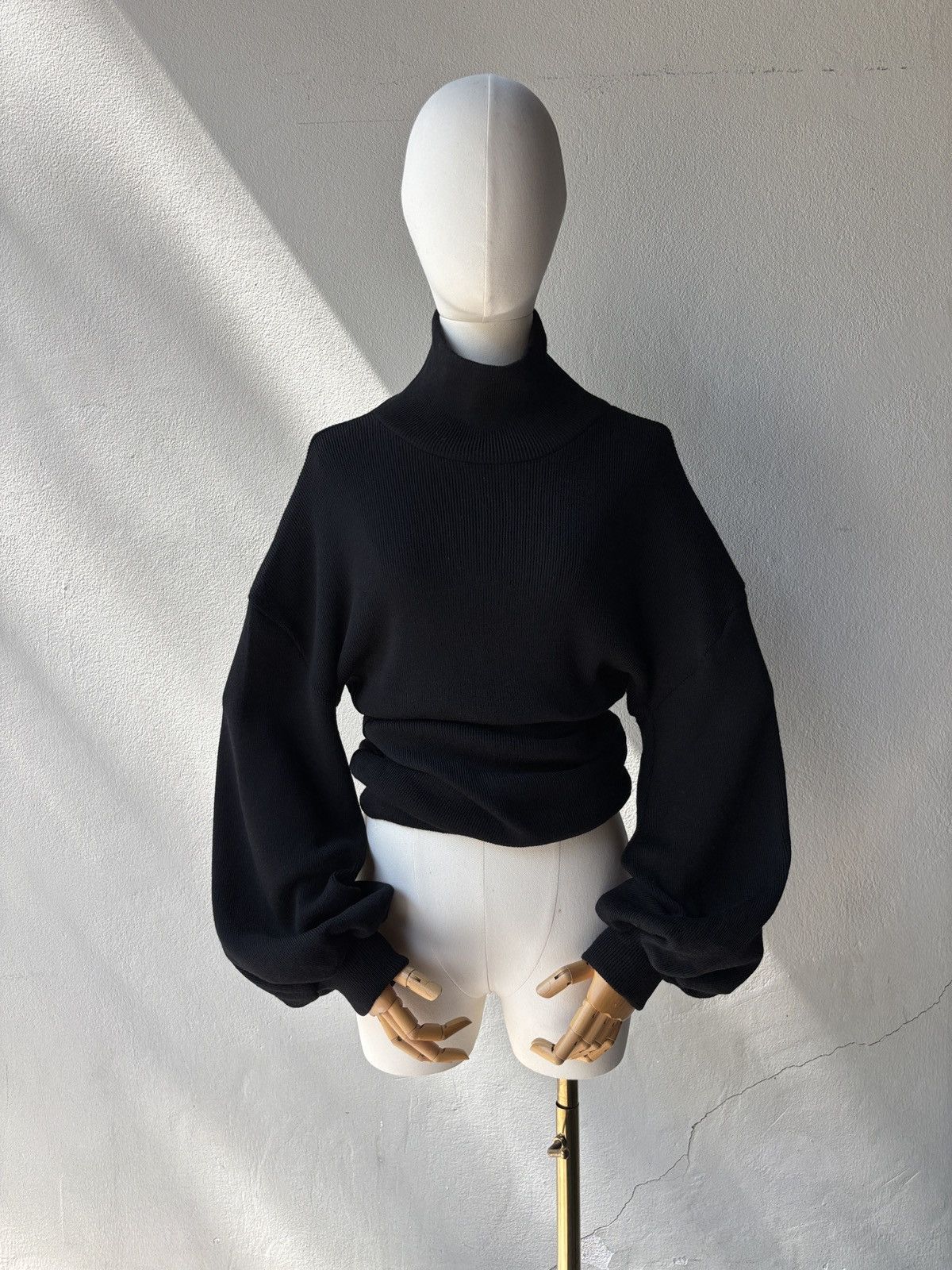 Yohji Yamamoto Yohji Yamamoto 1998 A/W Bishop Sleeves Black Sweater. Size ONE SIZE - 1 Thumbnail