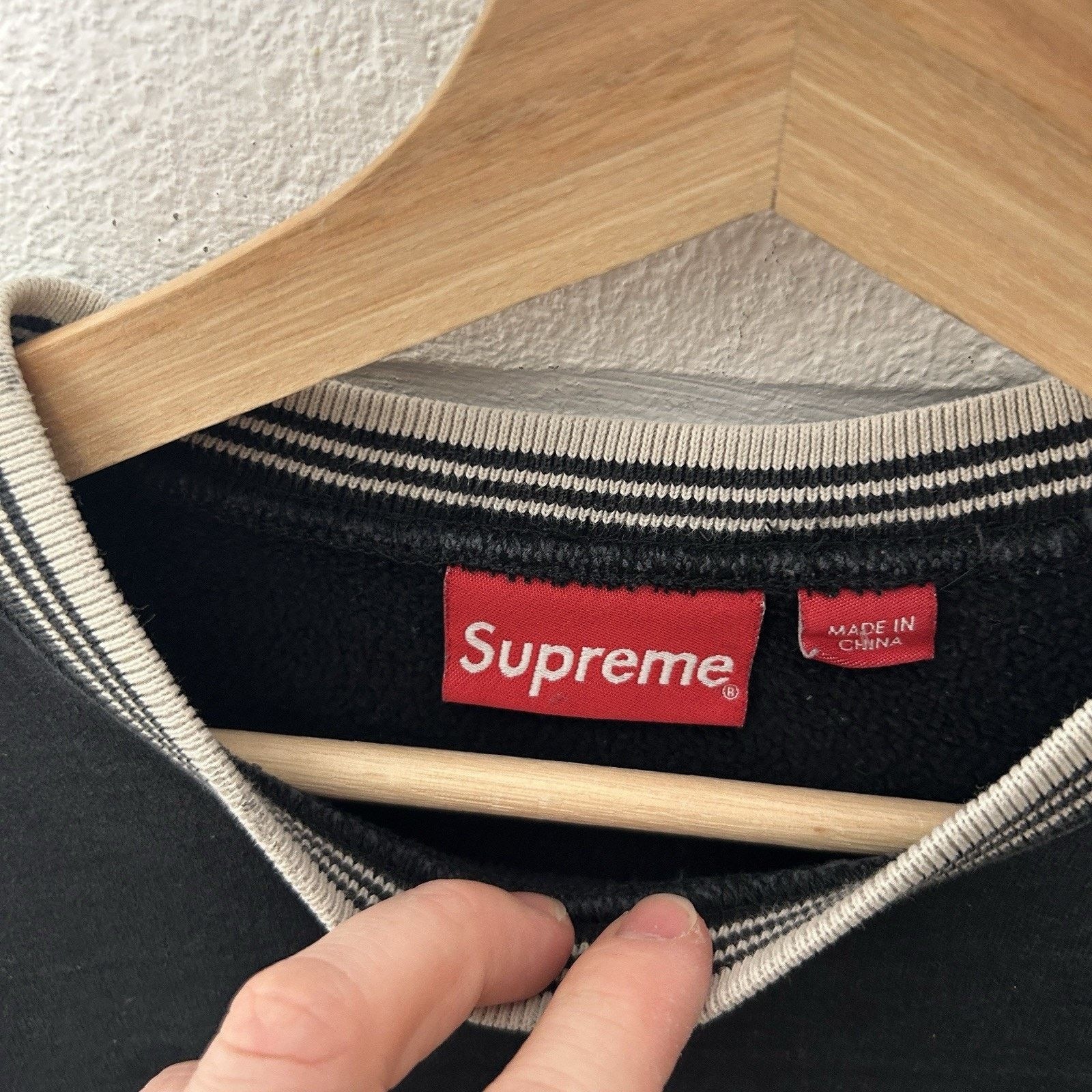 Supreme Supreme Double S Crewneck “Black” FW22 Size US S / EU 44-46 / 1 - 10 Thumbnail