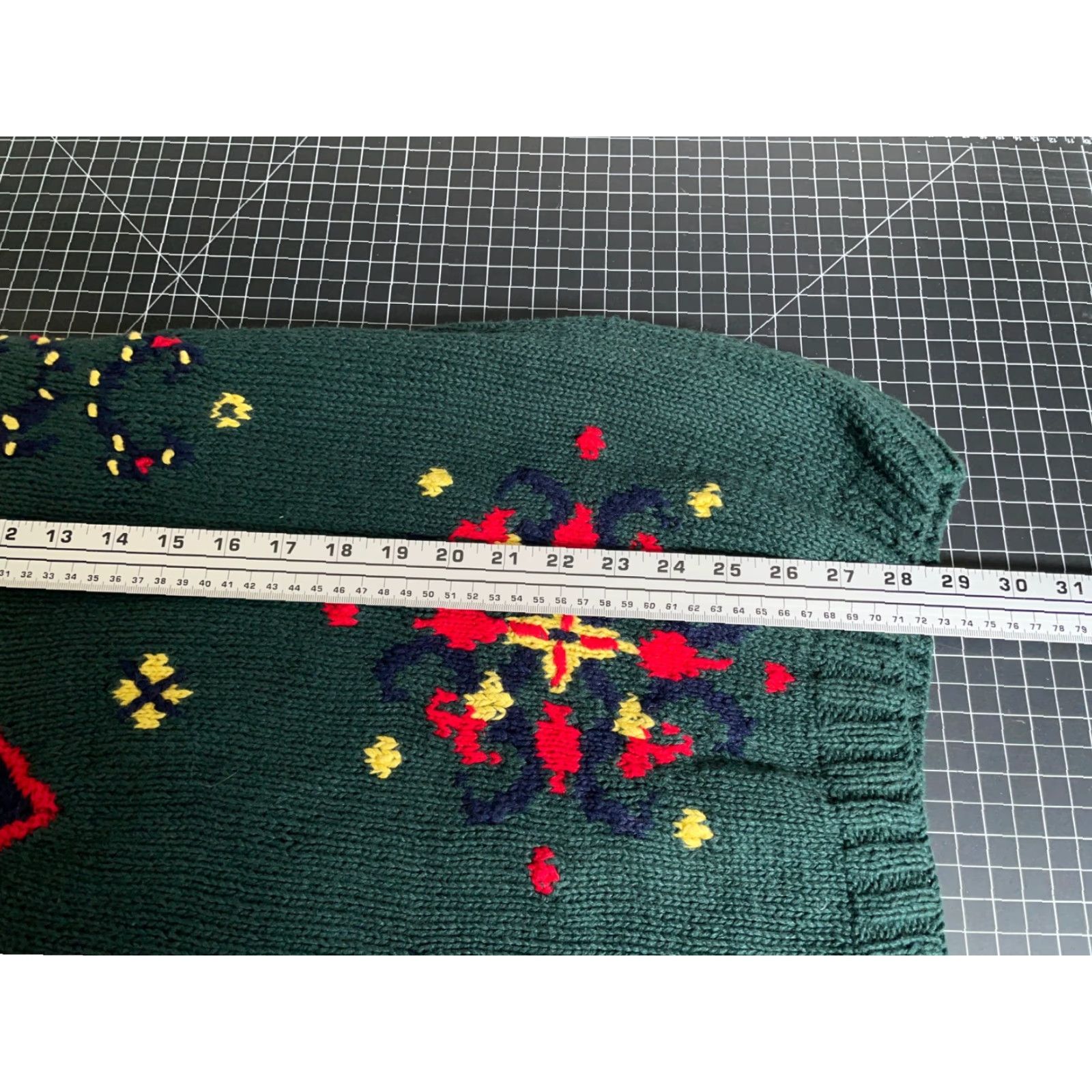 Vintage VINTAGE HG Preferred Hand Knit V-Neck Sweater Women Large Dark Green Geometric Tennis Style 90s Retro Pullover Heavyweight Cotton Blend Womens Size L / US 10 / IT 46 - 6 Thumbnail