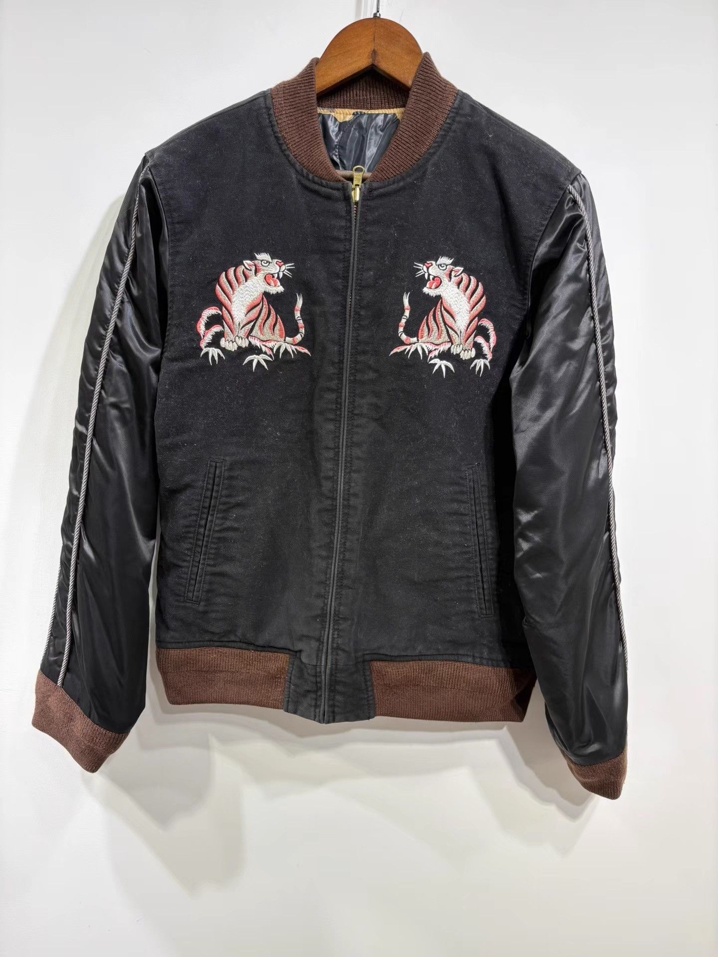 Evisu EVISU Reversible Embroidery Light Down Jacket K29 Size US L / EU 52-54 / 3 - 1 Thumbnail