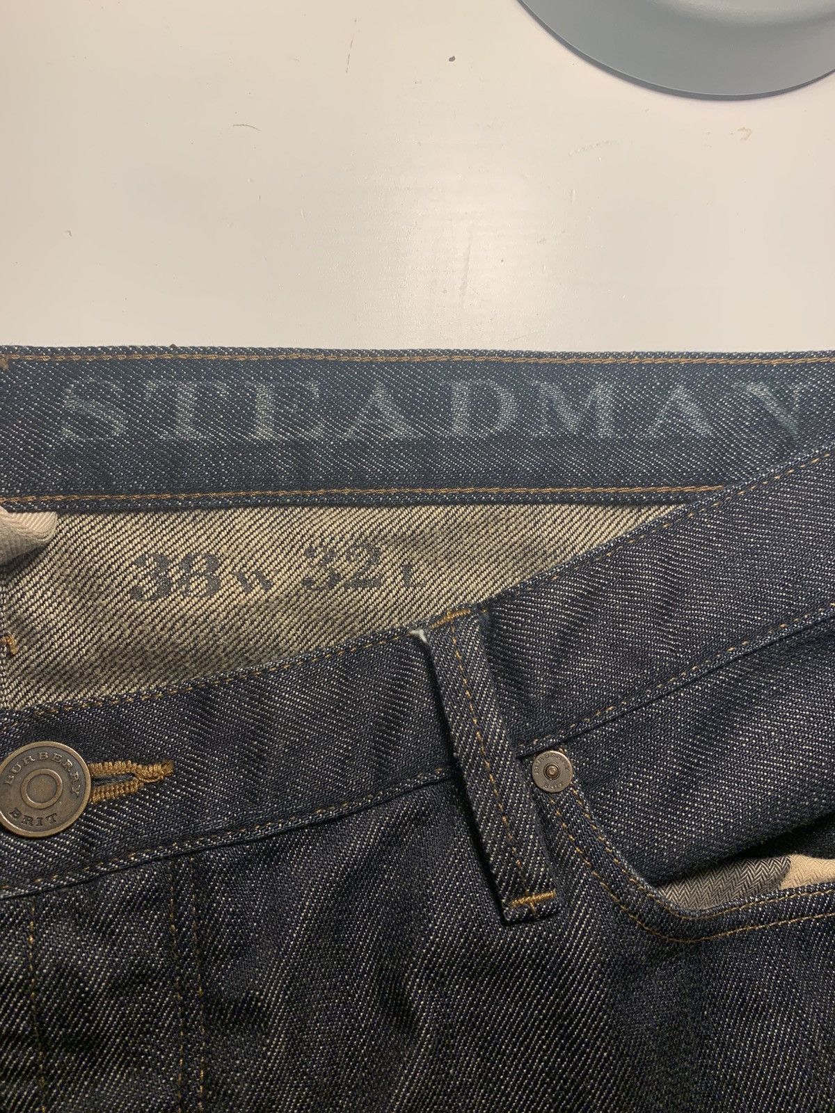 Burberry Burberry jeans pristine condition Size US 38 / EU 54 - 4 Thumbnail