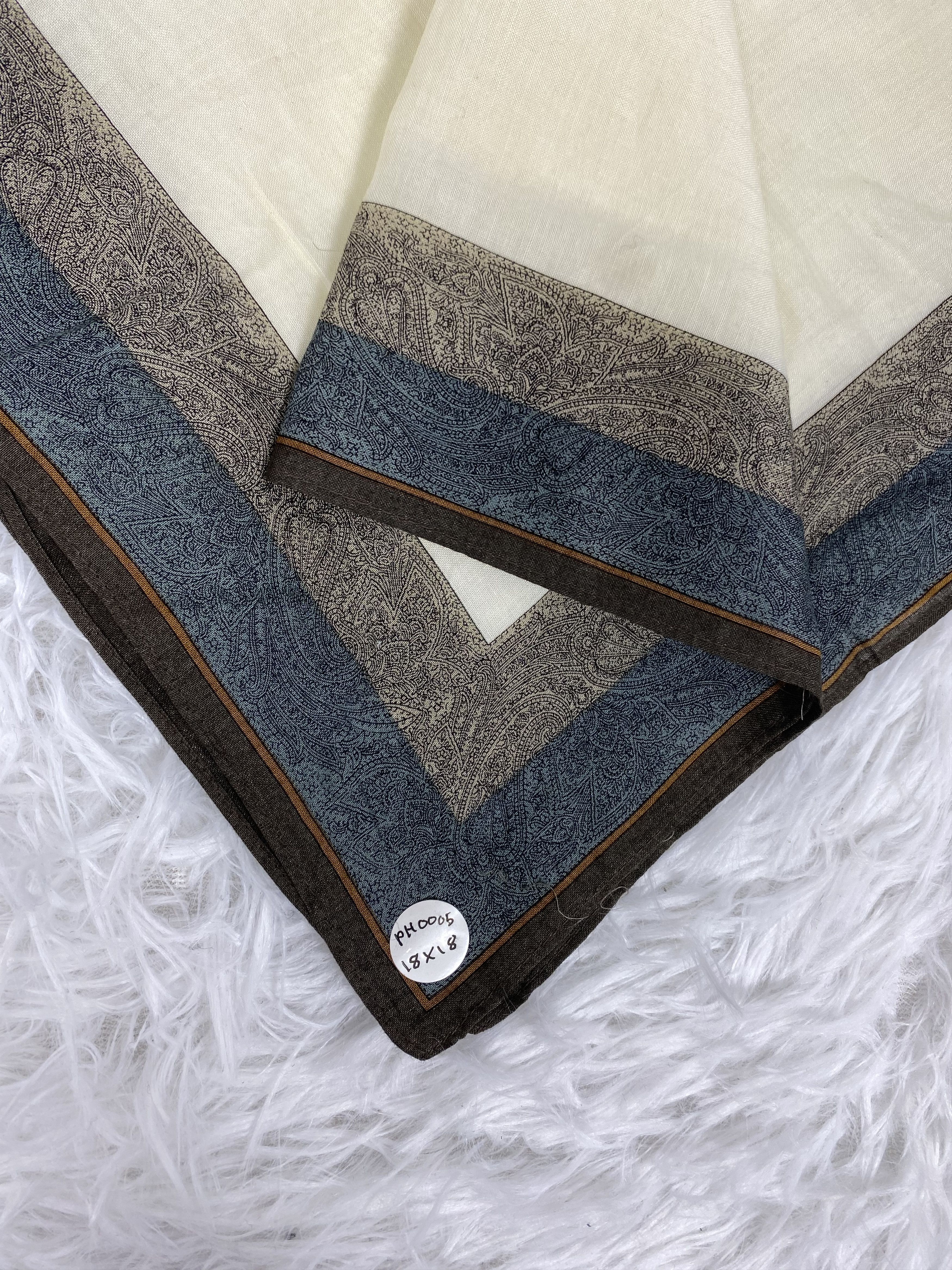 Pierre Balmain × Vintage Vintage Pierre Balmain Handkerchief PH0005 Size ONE SIZE - 2 Thumbnail