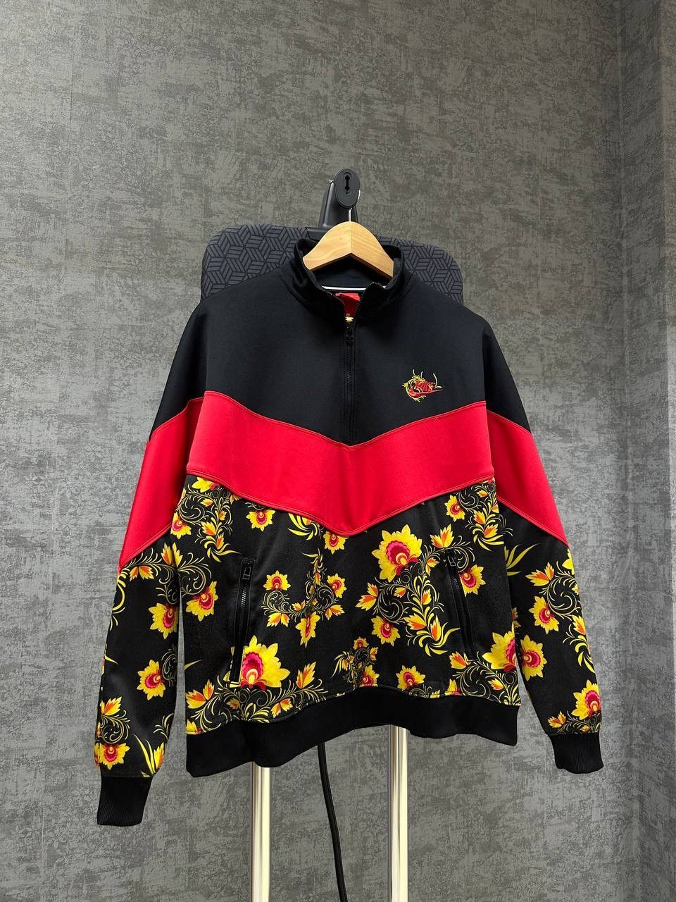 Nike × Nike ACG × Vintage Vintage Nike Track Floral Printed 1/4 Hoodie Size L / US 10 / IT 46 - 2 Thumbnail