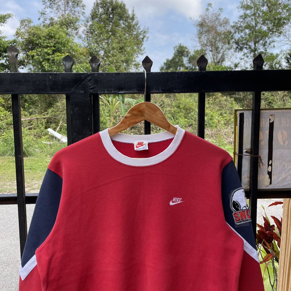 Nike 🔥Vintage 90s Nike Basketball X Snoopy Tricolour Sweatshirts Size US M / EU 48-50 / 2 - 5 Thumbnail