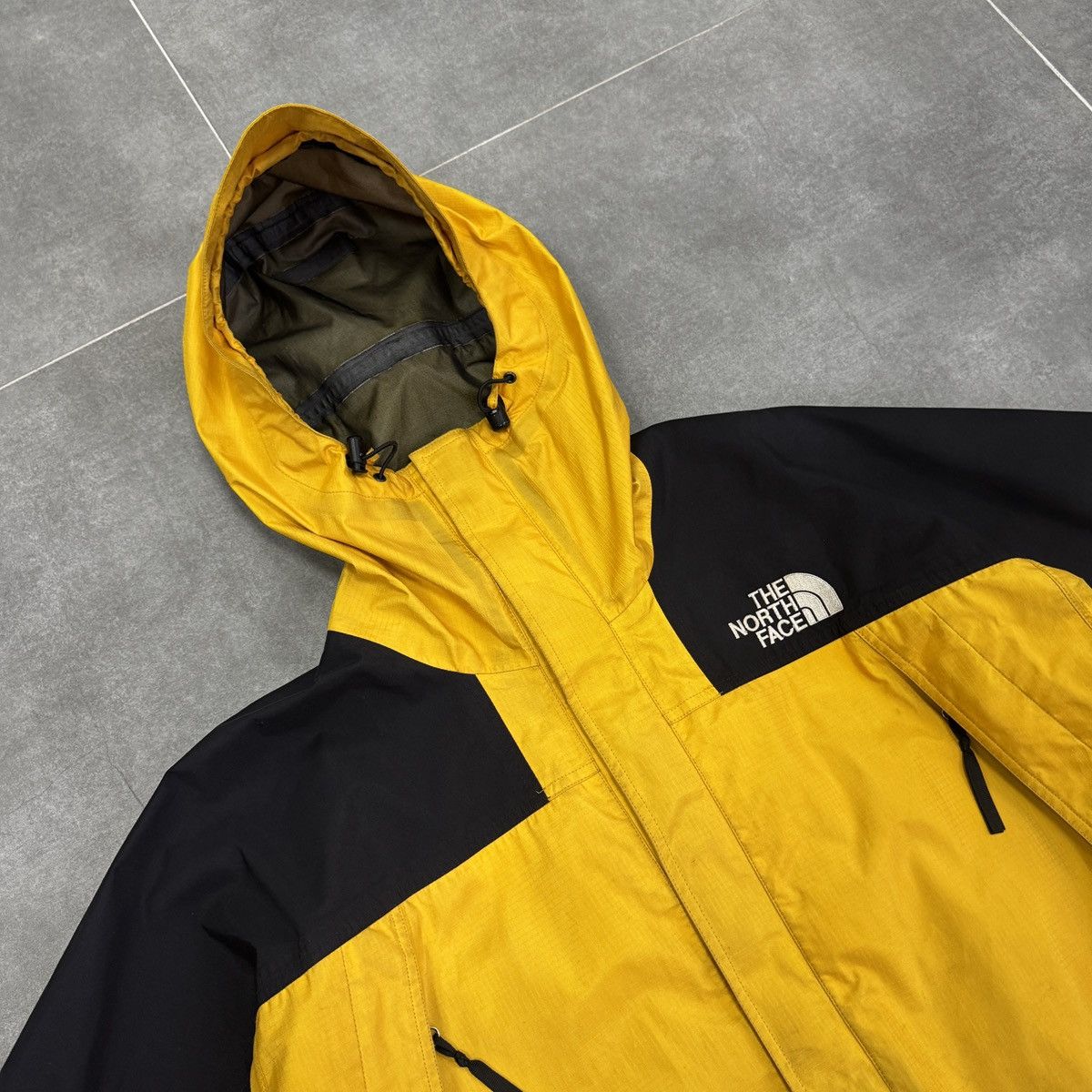 The North Face Vintage The North Face TNF Gore-Tex Raincoat Jacket 90s Size US L / EU 52-54 / 3 - 12 Thumbnail