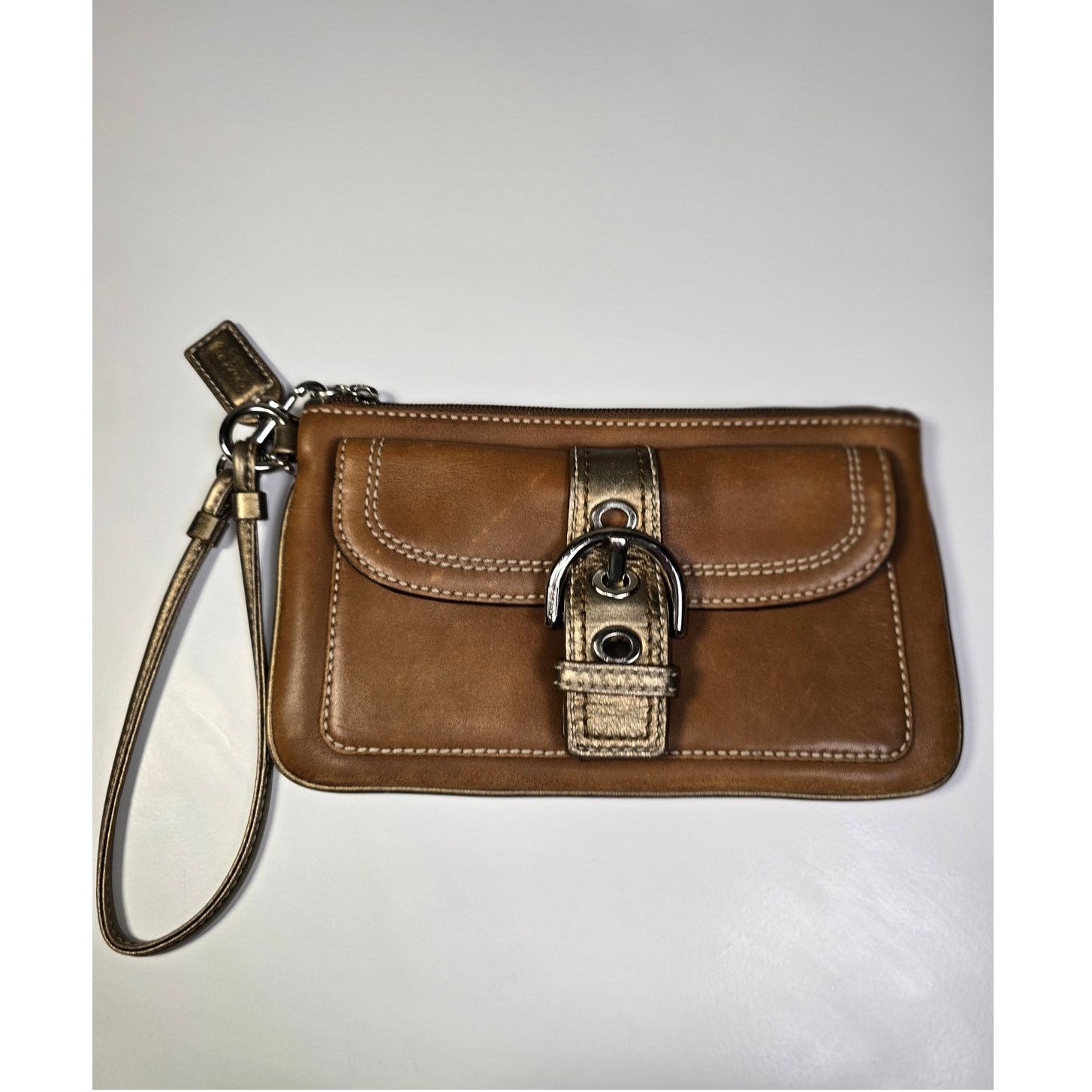 Coach Coach Soho Buckle Leather Wristlet Brown Zip Wallet Clutch Size ONE SIZE - 1 Thumbnail