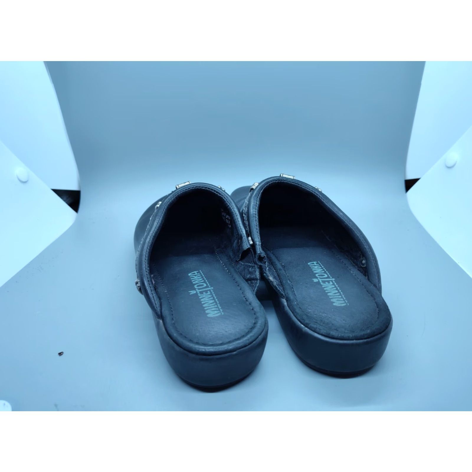 Minnetonka VINTAGE Minnetonka Women’s Clog Mule Flats Size 7 Black Leather Shoes Size US 7 / IT 37 - 4 Thumbnail