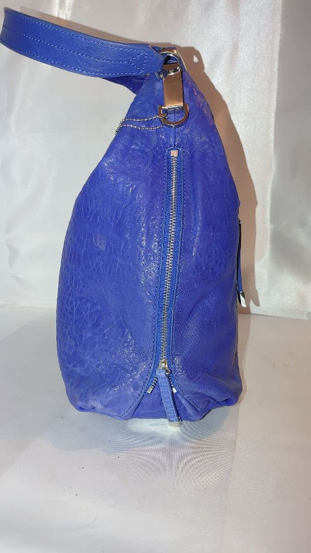 Vince Camuto Vince Camuto Riley Pebbled Leather Bag Size ONE SIZE - 5 Thumbnail