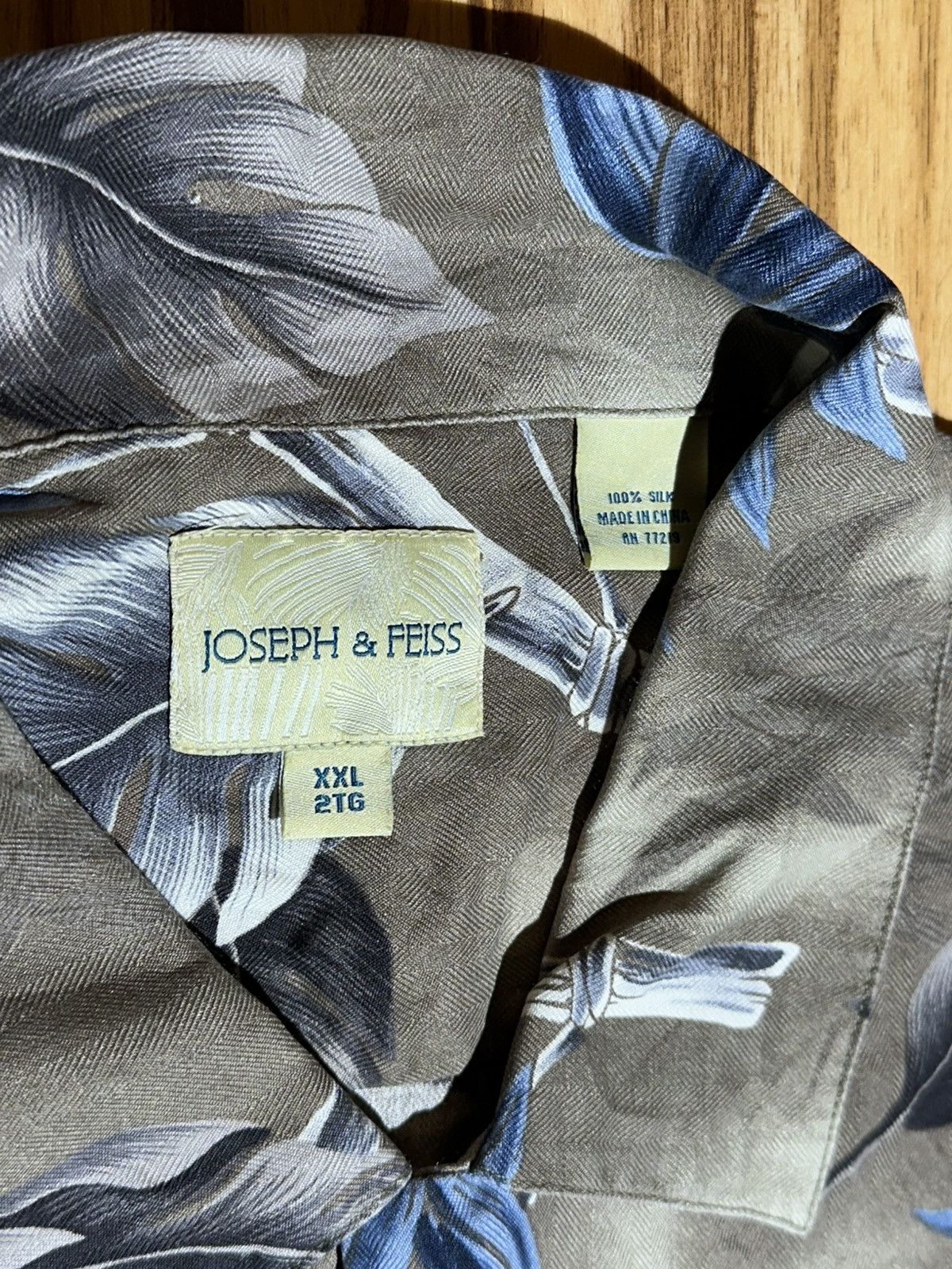 Joseph & Feiss Joseph & Feiss Gray and Blue Hawaiian Print Silk Shirt Size US XXL / EU 58 / 5 - 4 Thumbnail