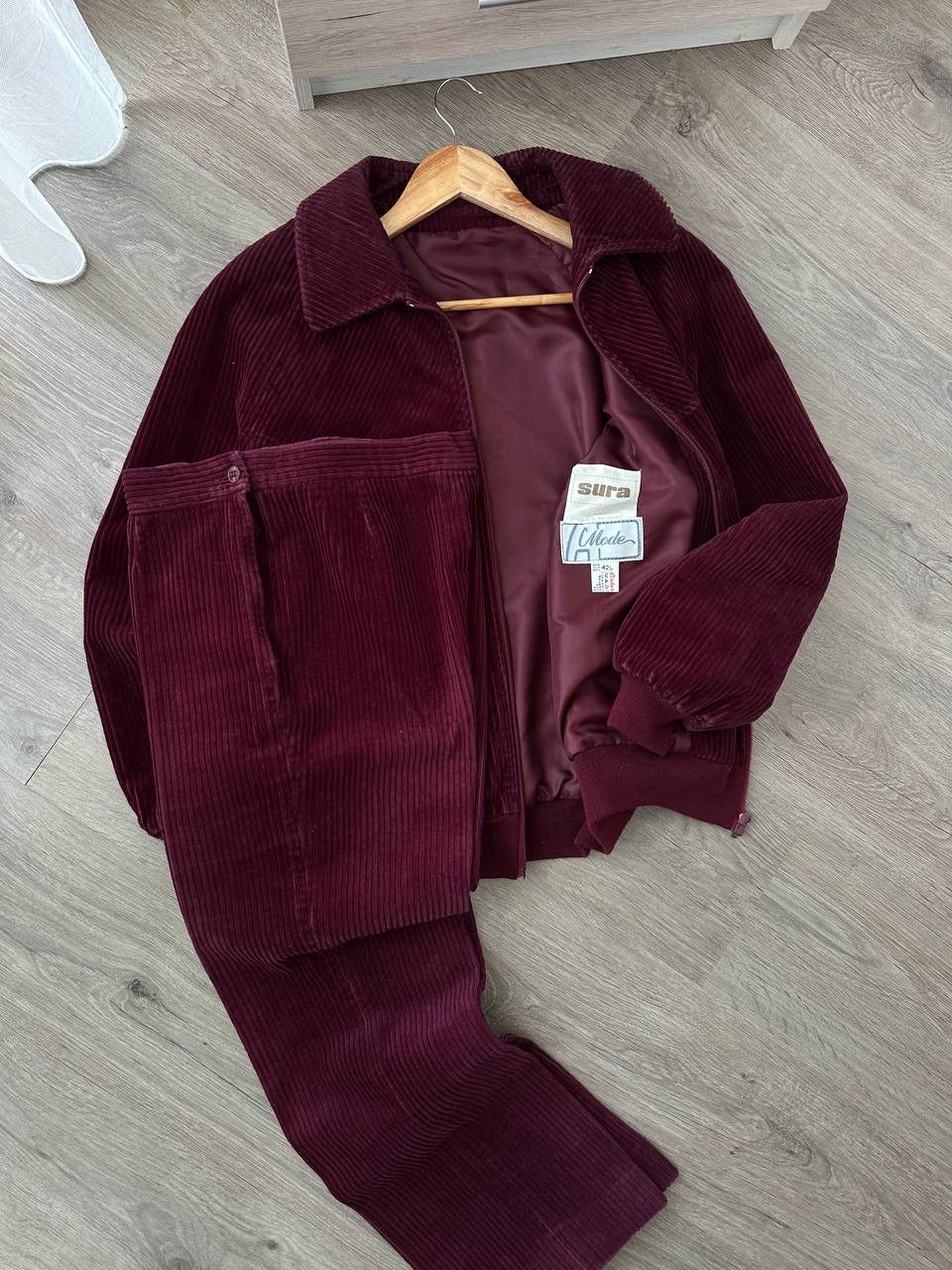 Japanese Brand × Vintage Vintage Switzerland TrackSuit Velvet Red Pants and Jacket Size M / US 6-8 / IT 42-44 - 11 Thumbnail