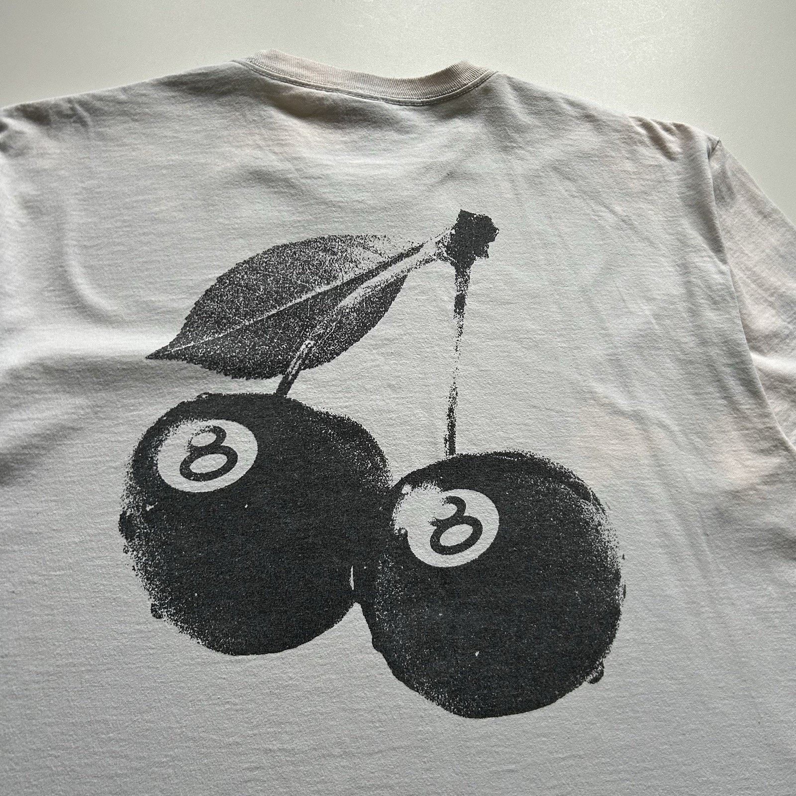 Stussy × Vintage Stussy Shirt 8 Ball Cherries Logo T-Shirt White XL Bleached Size US XL / EU 56 / 4 - 2 Thumbnail