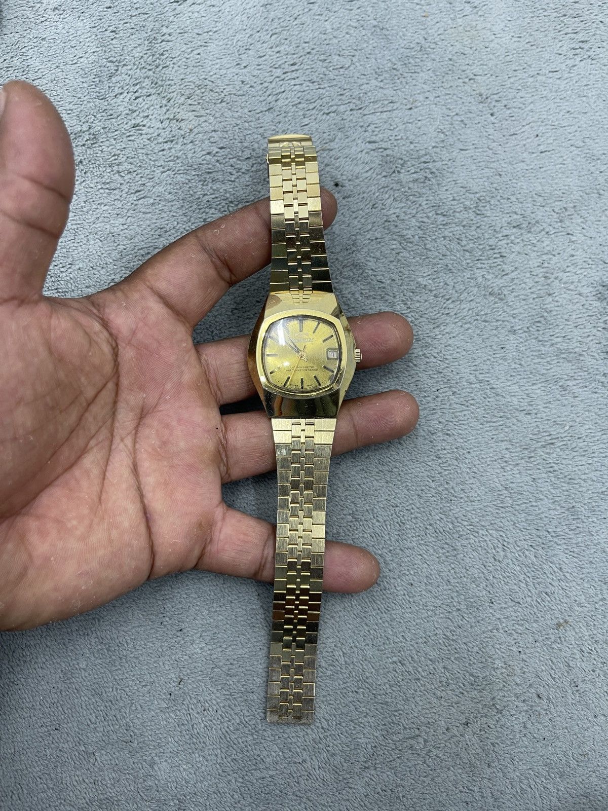 Designer × Vintage VINTAGE TIMELY SELF WINDING ANTIMAGNETIC WATCH Size ONE SIZE - 1 Thumbnail