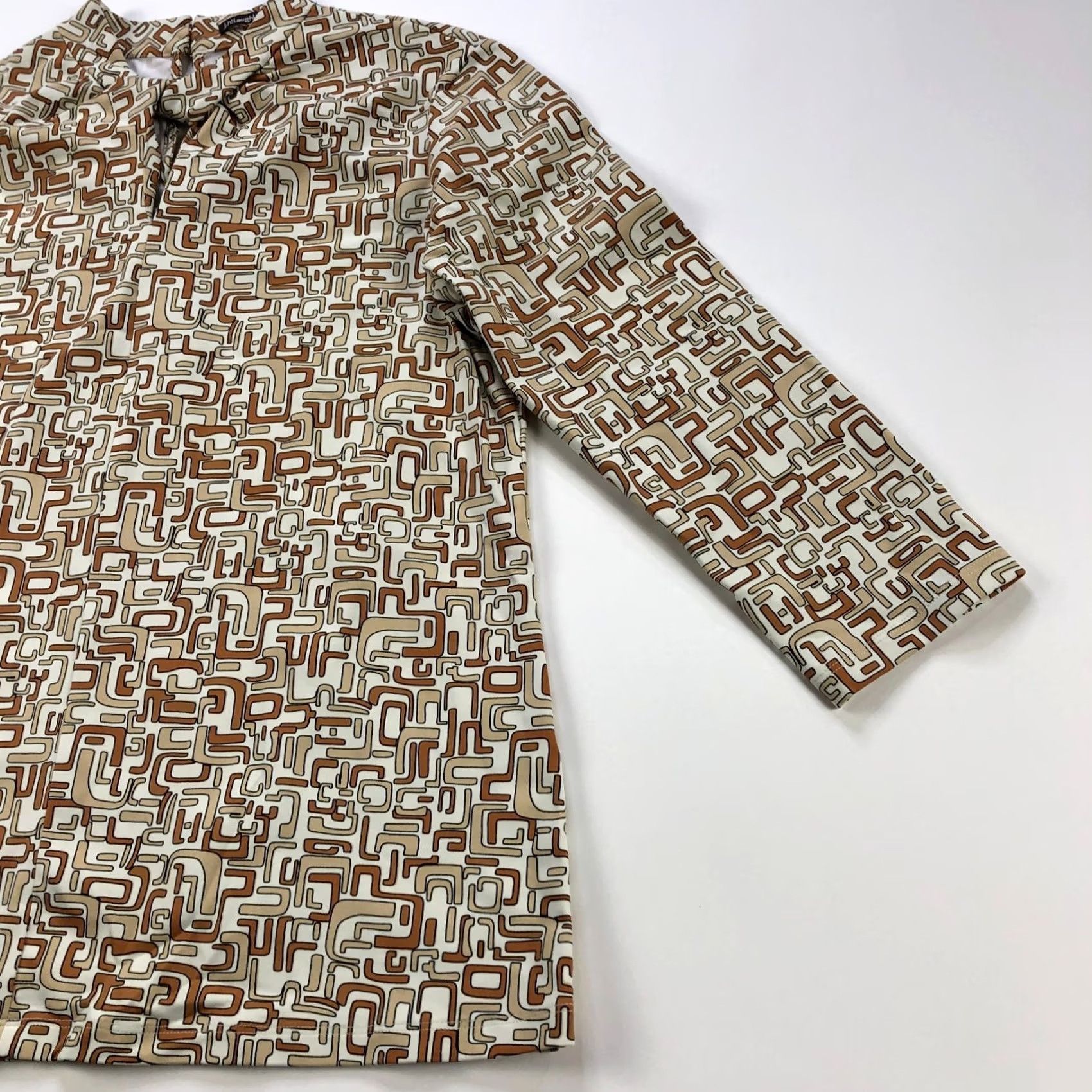 J.McLaughlin J McLaughlin Shirt Large Catalina Keyhole Nylon Abstract Artsy Pullover Brown Womens Regular 3/4 Sleeve Geometric Casual Lightweight Nylon Spandex Size L / US 10 / IT 46 - 2 Thumbnail