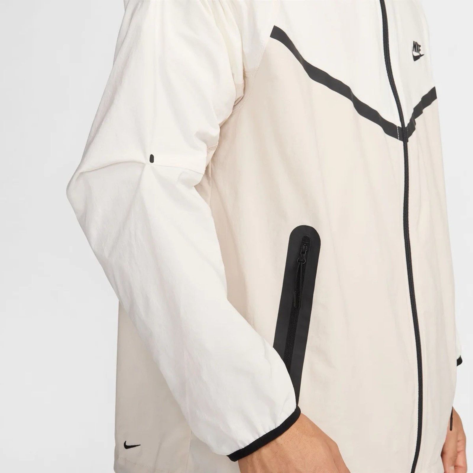 Nike Nike Tech Woven Jacket Full Zip Hooded Orewood Small NWT Size US S / EU 44-46 / 1 - 8 Thumbnail