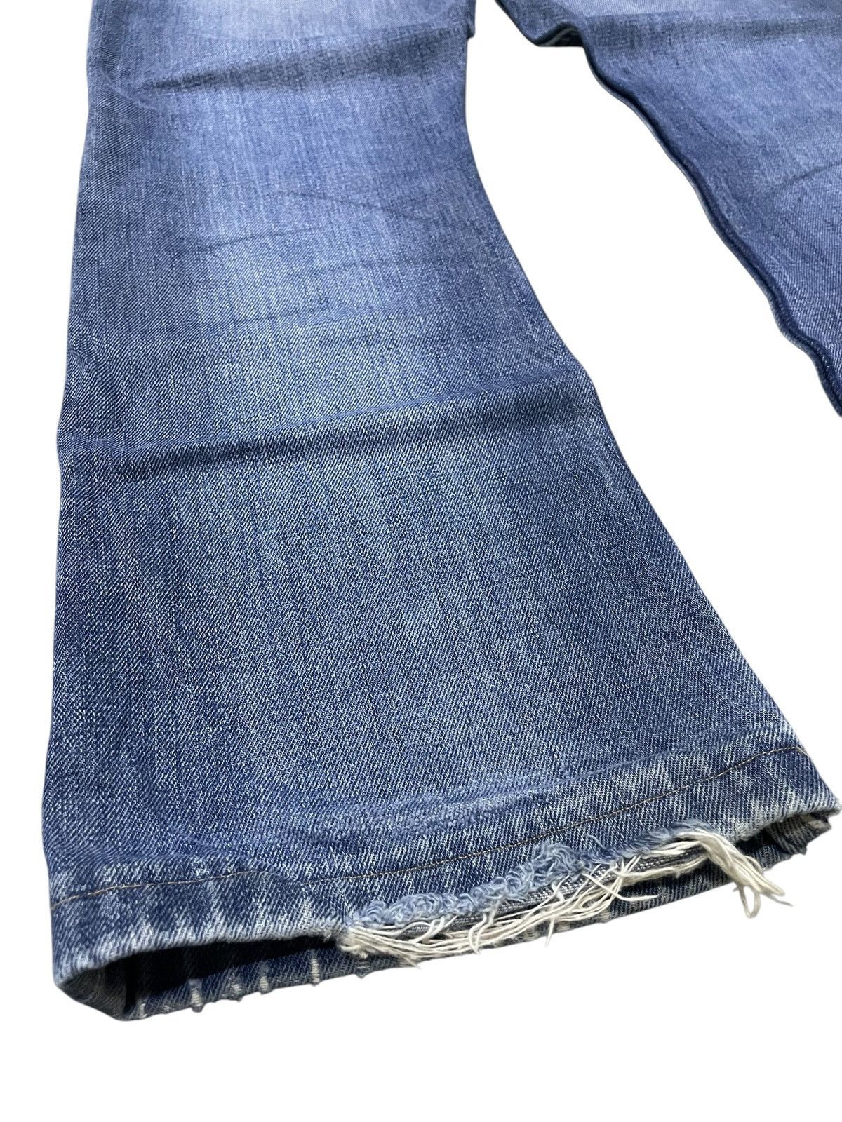 Levi's Vintage Levis 507 Flared Bootcut Distressed Jeans Size US 28 / EU 44 - 18 Thumbnail