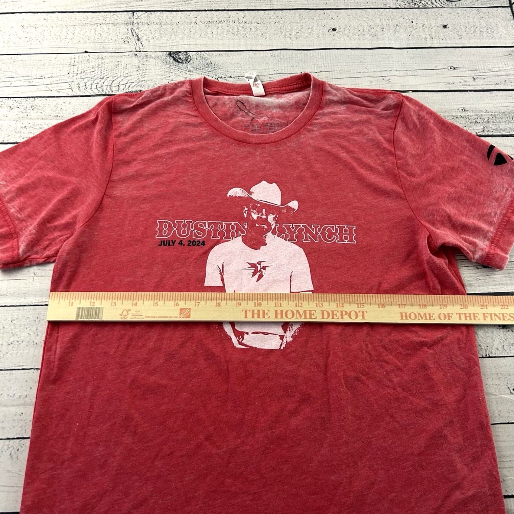 Vintage Dustin Lynch Castle Pines Golf Summer Jam Short Sleeve Burnout T Shirt Mens M Red Shirt 90s Shirts? Size US M / EU 48-50 / 2 - 6 Thumbnail
