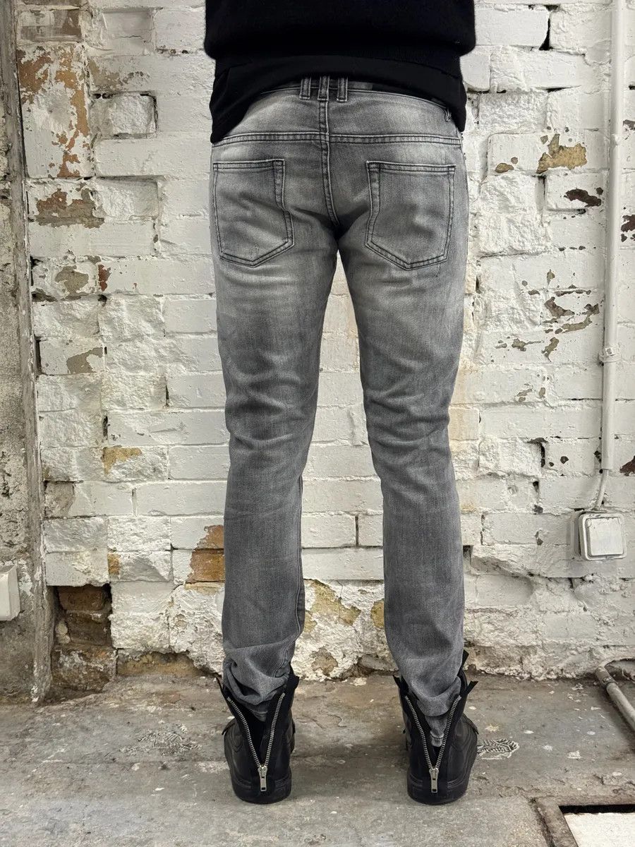 Balmain 2010s Balmain Grey Faded Destroyed Denim Slim Jeans Size US 30 / EU 46 - 3 Thumbnail