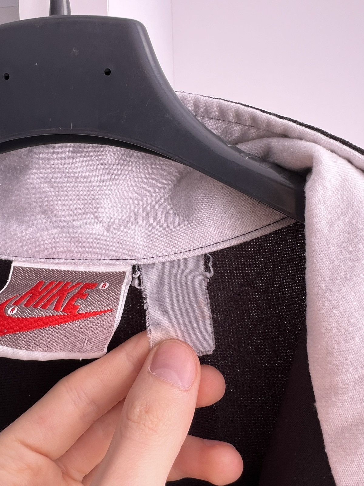 Nike × Vintage Vintage Nike 90s Track Zip Sweatshirt Size US L / EU 52-54 / 3 - 8 Thumbnail