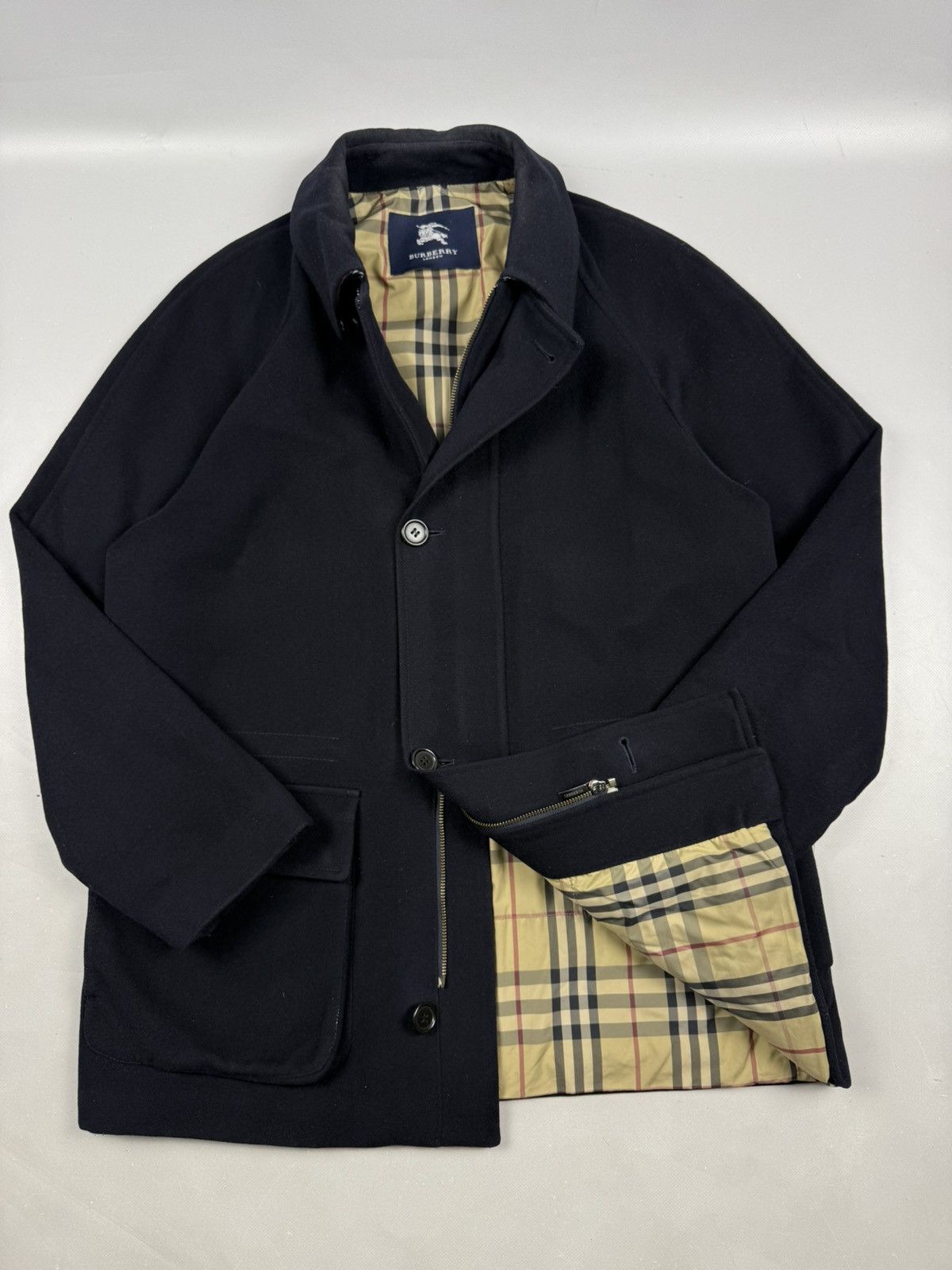 Burberry Burberry heavy coat novacheck navy blue size L men Size US L / EU 52-54 / 3 - 1 Thumbnail