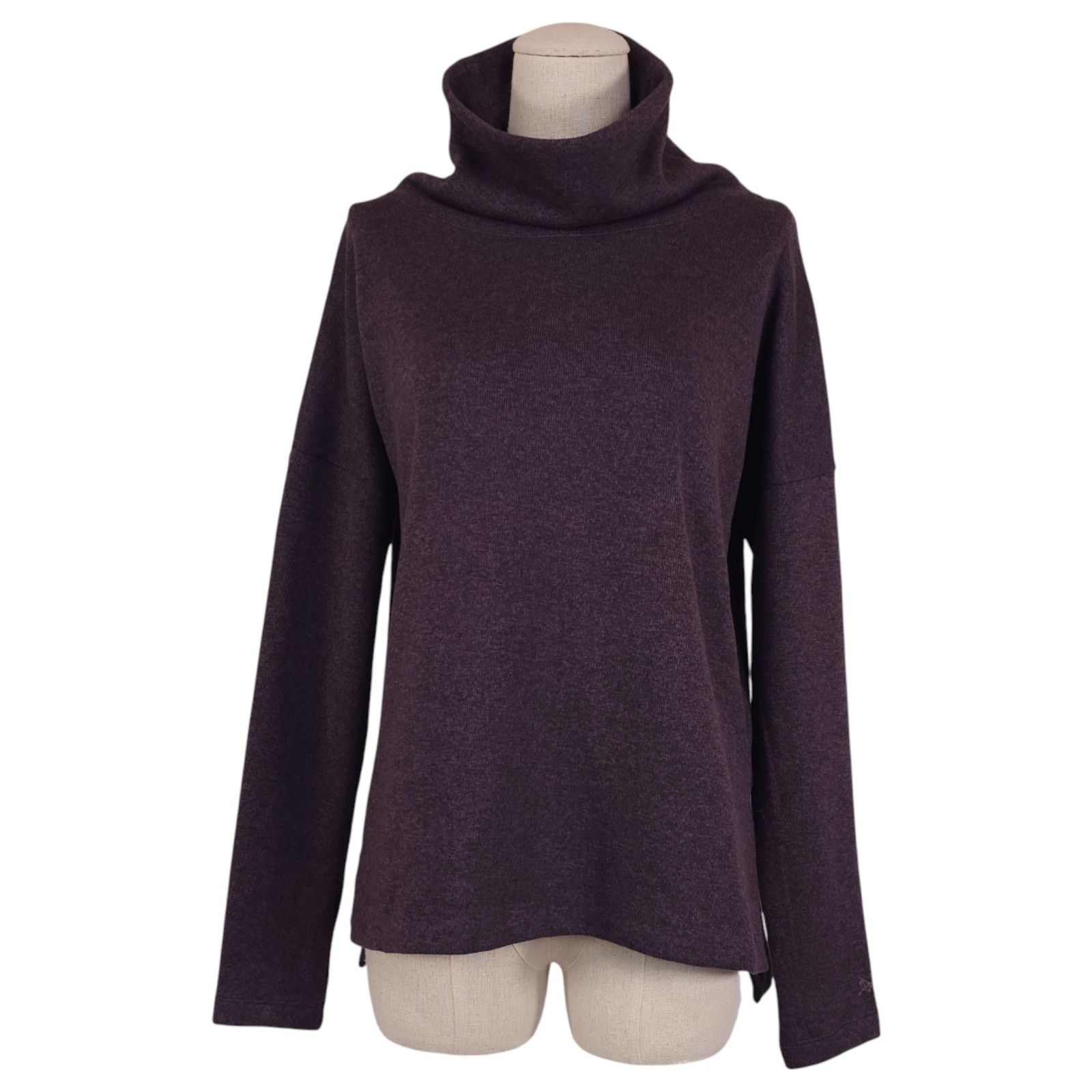 Arc'teryx Arc'Teryx Laina Funnel Neck Sweater Purple Sz Small Size S / US 4 / IT 40 - 1 Thumbnail