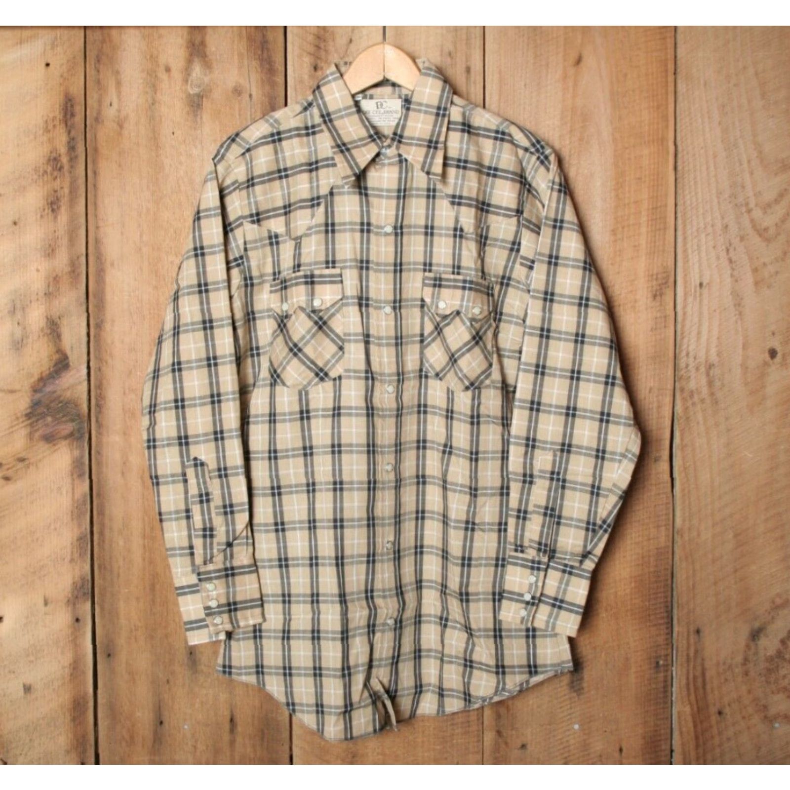 Vintage VINTAGE DEE CEE Shirt Mens Medium Tan Black Plaid Sawtooth Flap Pocket Fitted Western Sz. 15-32 Size US M / EU 48-50 / 2 - 2 Thumbnail