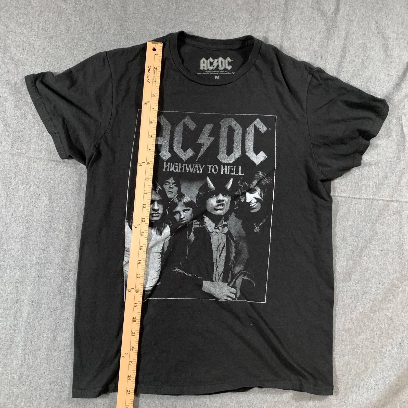Other AC/DC Highway to Hell Shirt Adult Medium Black Short Sleeve Size US M / EU 48-50 / 2 - 5 Thumbnail