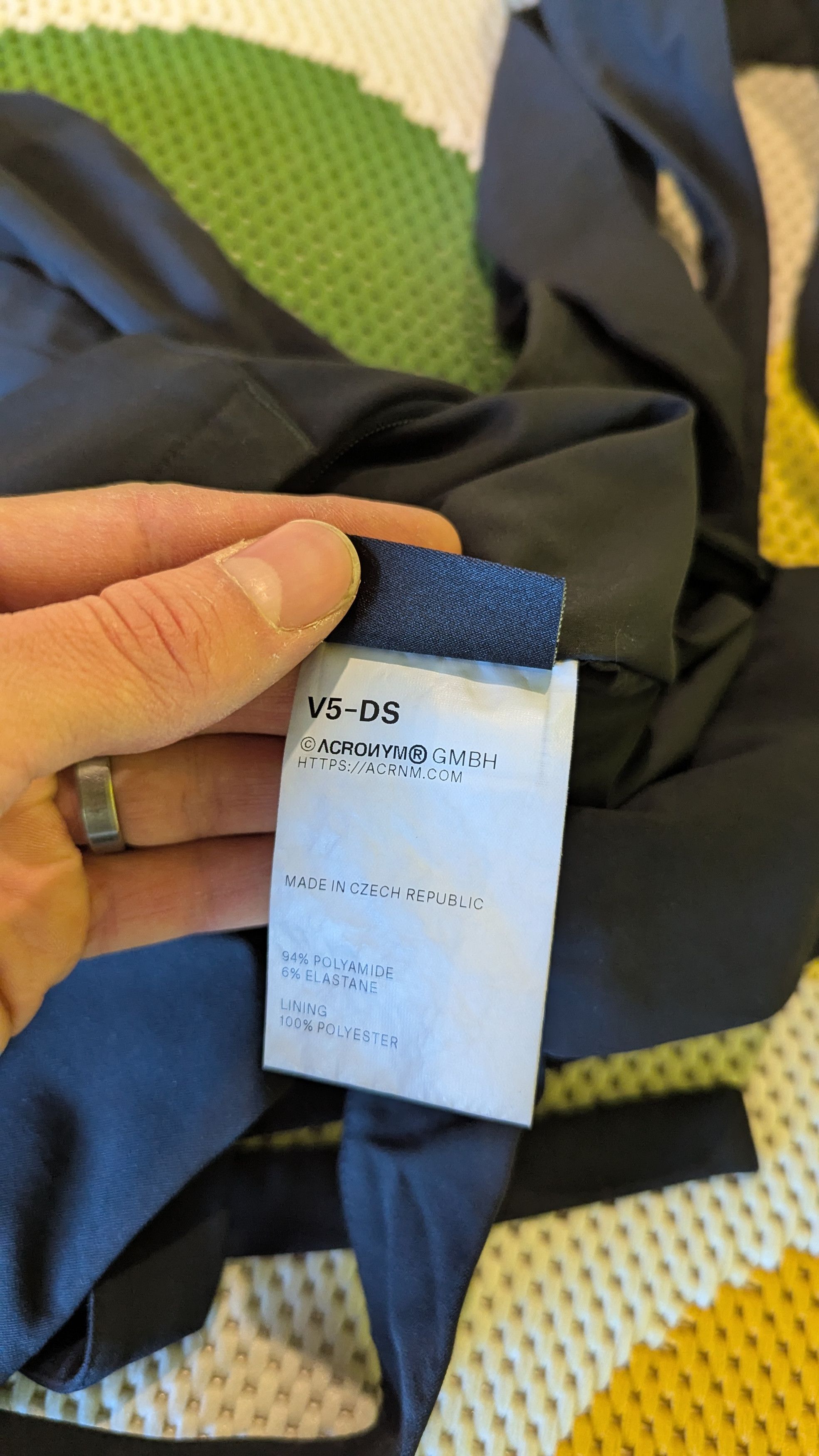 Acronym Acronym v5-ds Size US S / EU 44-46 / 1 - 6 Thumbnail