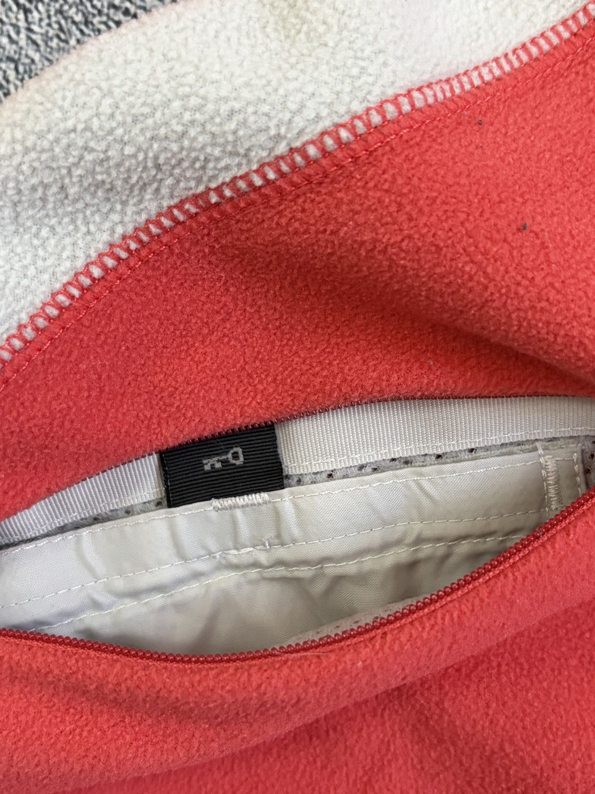 Nike ACG Vintage Nike ACG Therma-Fit Fleece Jacket Red Grey Y2K M Size M / US 6-8 / IT 42-44 - 12 Thumbnail