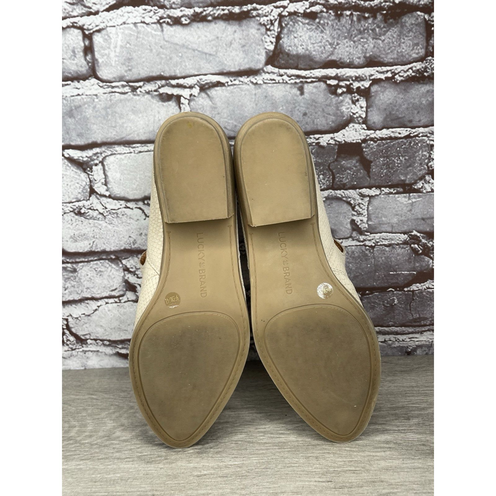 Lucky Brand Lucky Brand Mahzan Ivory Leather Lizard Print Loafer Heel Sh Size US 9.5 / IT 39.5 - 21 Thumbnail