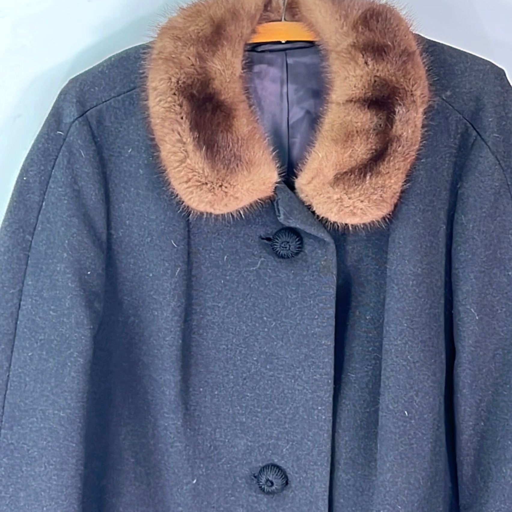 Vintage VINTAGE Modell Women Coat Wool Mink Fur Size 46 Gray 1960s Long Sleeve Casual Women 46 Gray Mink Fur Coat Jacket Size L / US 10 / IT 46 - 3 Thumbnail