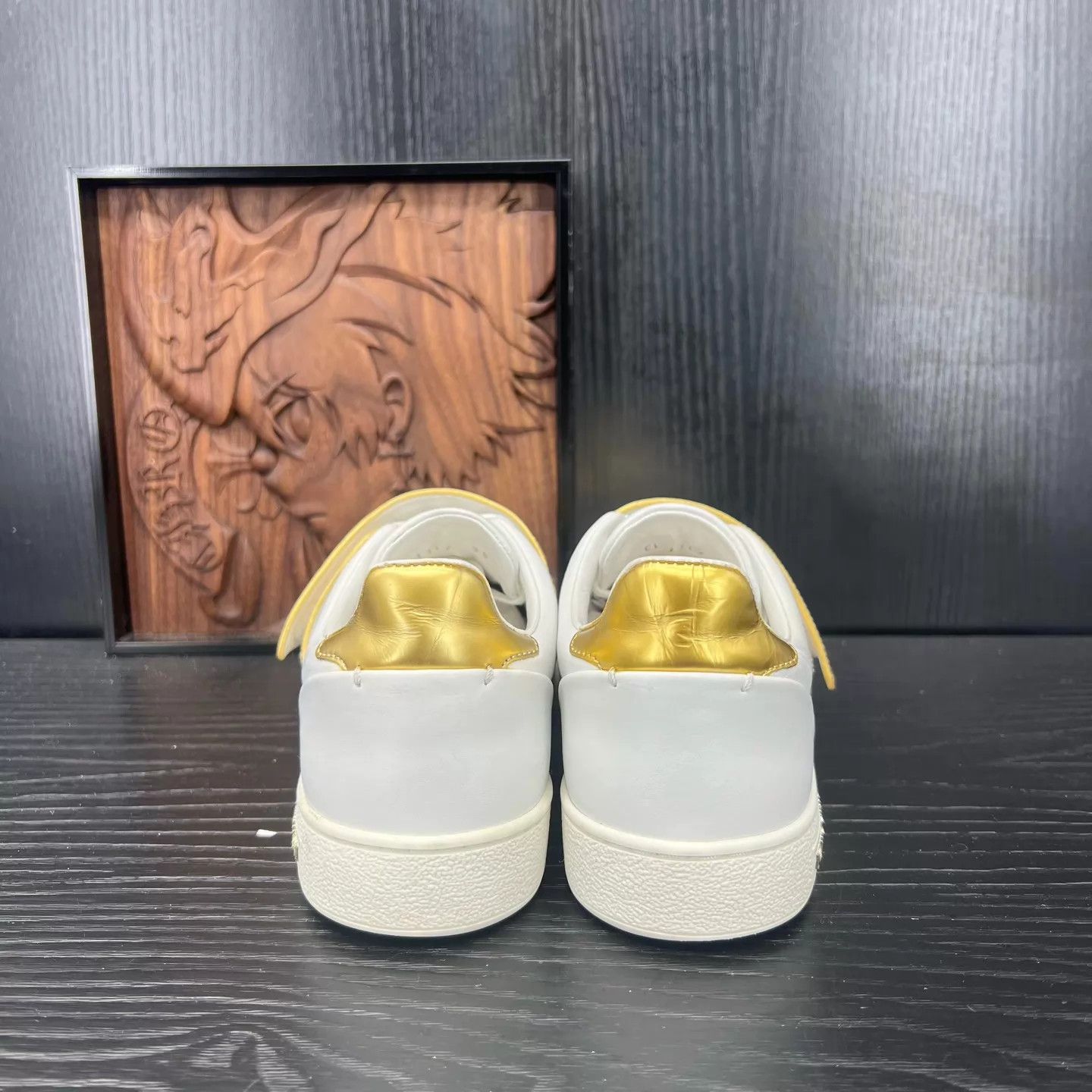 Gucci Gucci Women's Platinum Strap White Sneakers 35 Size US 4.5 / IT 34.5 - 4 Thumbnail