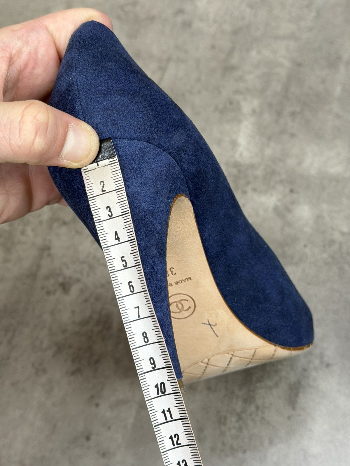 Chanel Chanel CC Blue Suede Cap Toe Heels Pumps Size 38 C Size US 8 / IT 38 - 13 Thumbnail