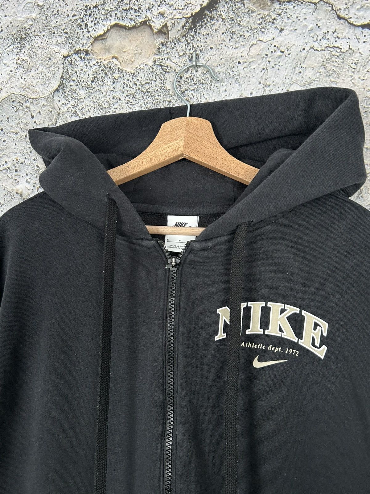 Nike Nike Black Zip Hoodie Oversize Streetwear Vintage Hype Skate Size US S / EU 44-46 / 1 - 4 Thumbnail